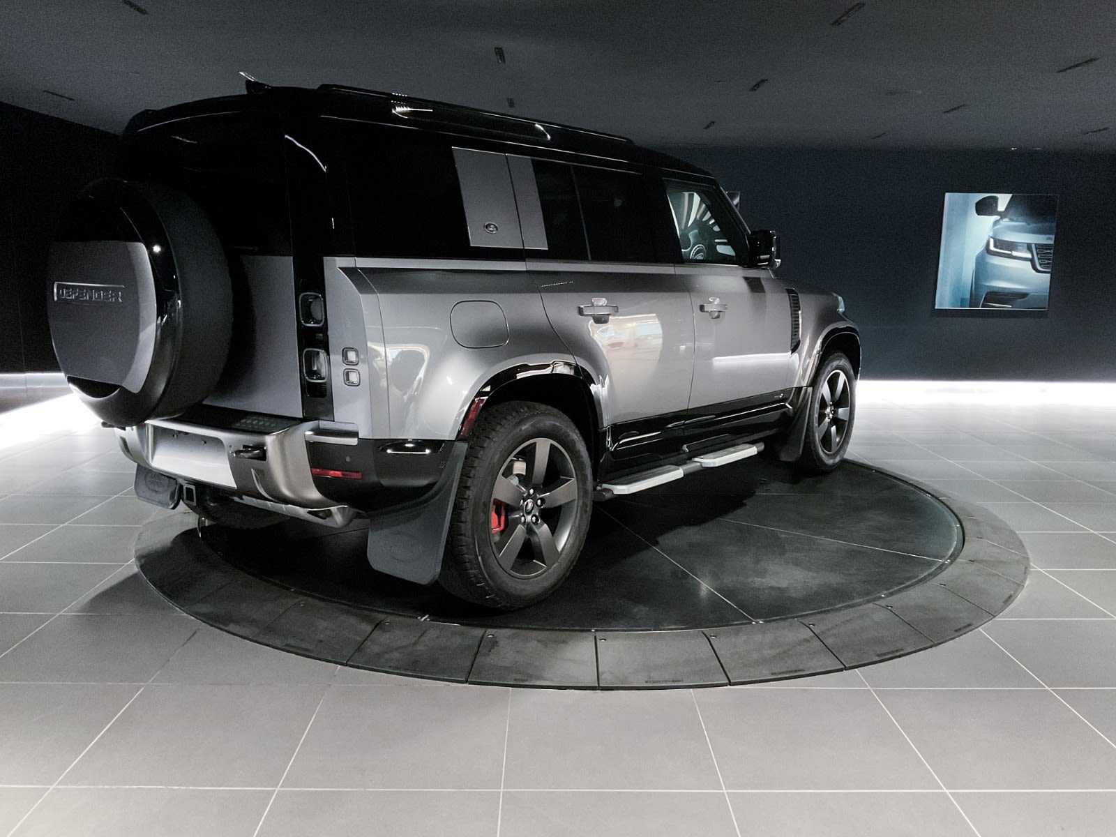2024 Land Rover Defender X, Vancouver, Cash