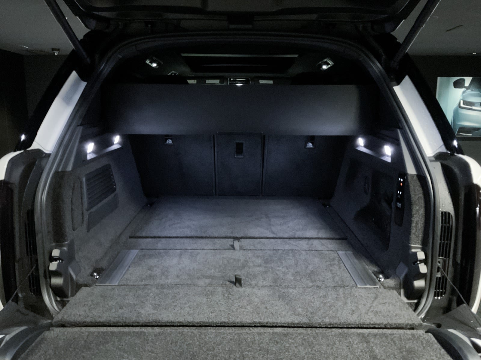 2024 Land Rover Range Rover SE, Vancouver, Cash