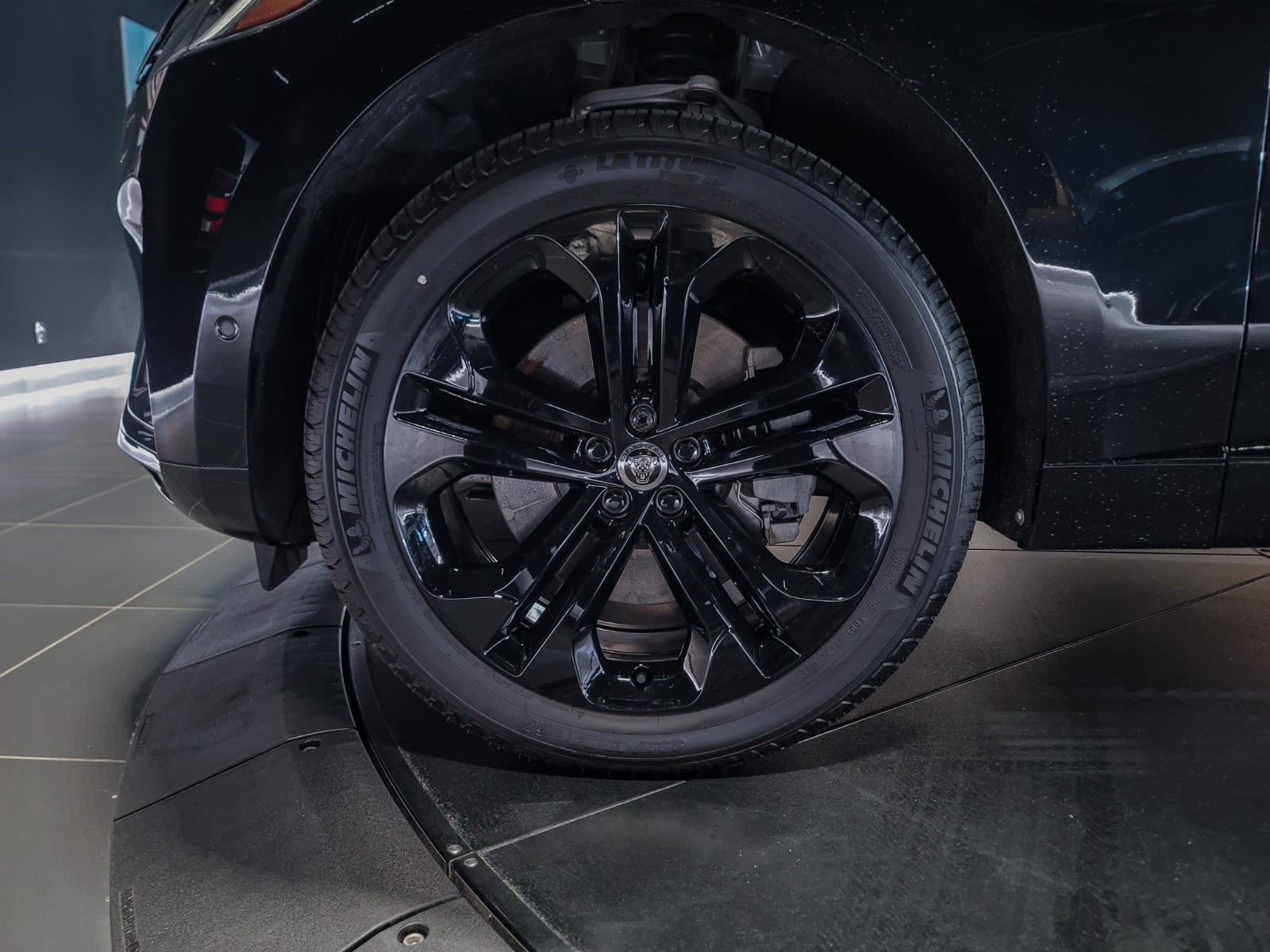2025 Jaguar F-PACE P400 R-Dynamic S, Vancouver, Cash