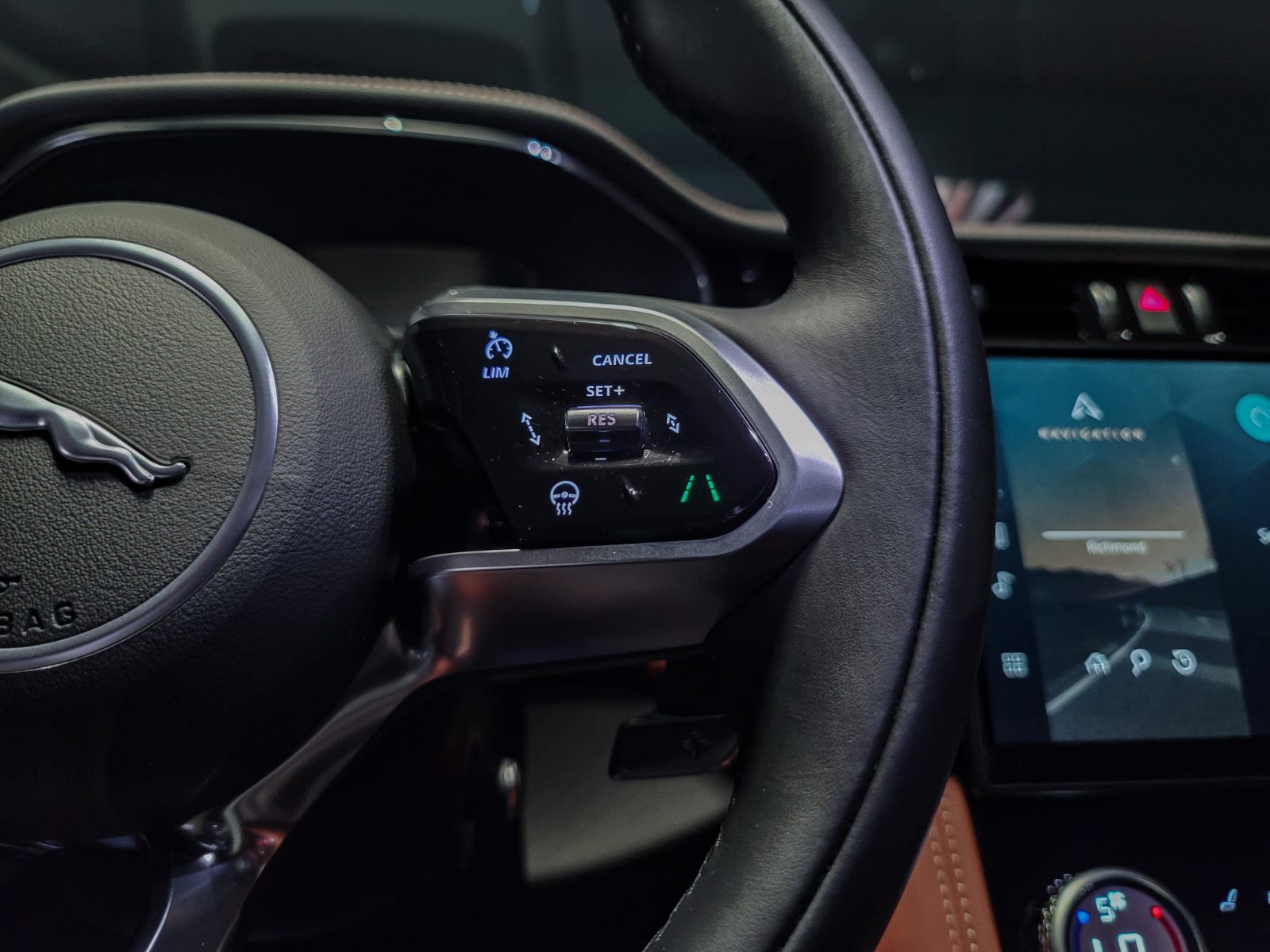 2025 Jaguar F-PACE P400 R-Dynamic S, Vancouver, Cash