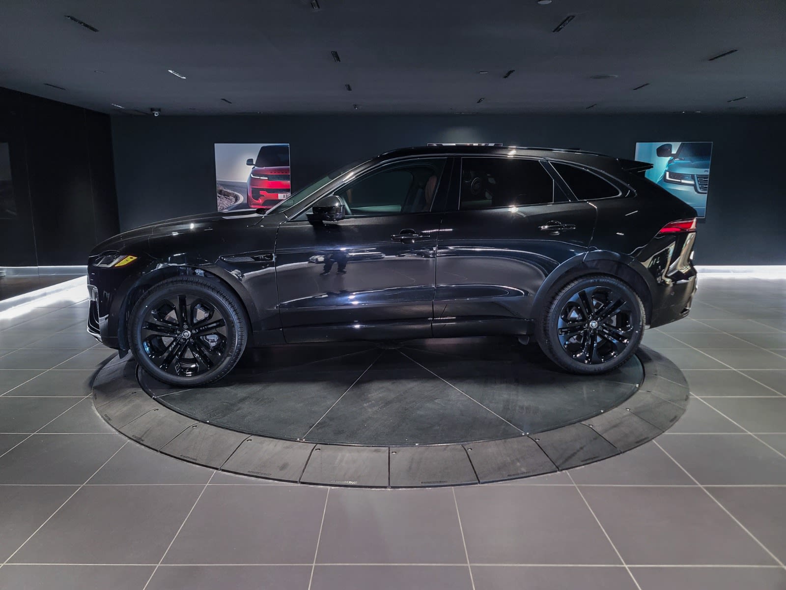 2025 Jaguar F-PACE P400 R-Dynamic S, Vancouver, Cash