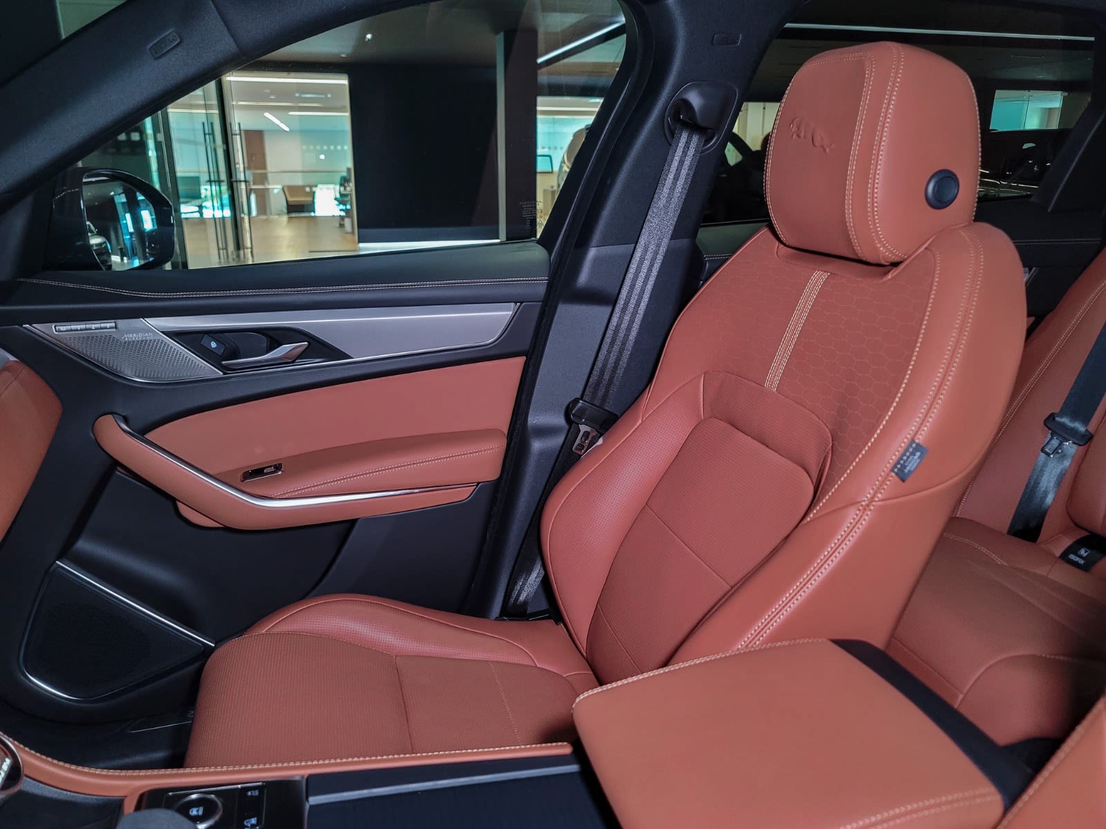 2025 Jaguar F-PACE P400 R-Dynamic S, Vancouver, Cash