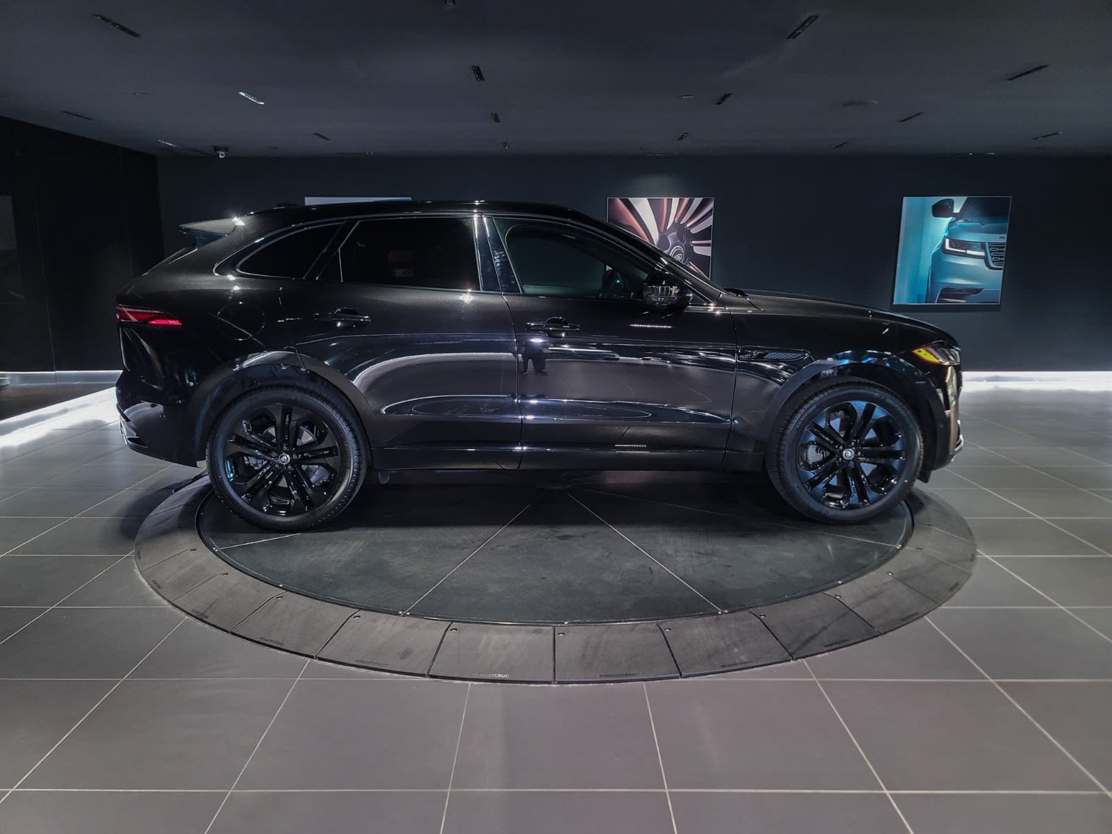2025 Jaguar F-PACE P400 R-Dynamic S, Vancouver, Cash