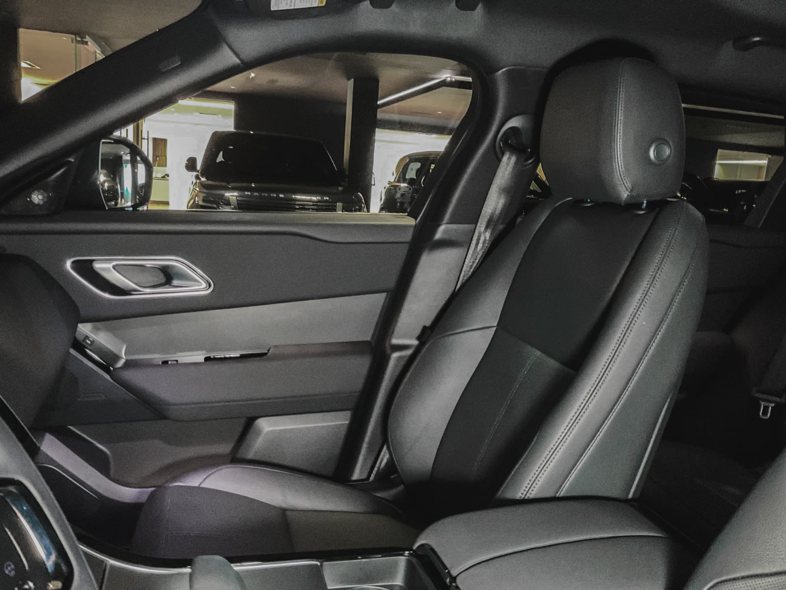 2025 Land Rover Range Rover Velar Dynamic SE, Vancouver, Cash