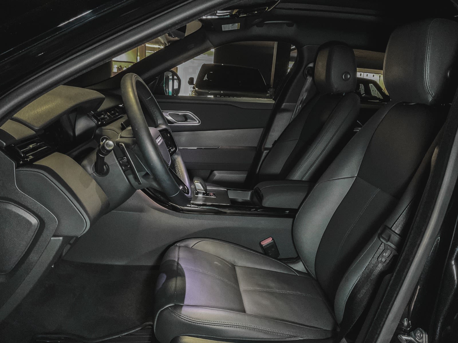 2025 Land Rover Range Rover Velar Dynamic SE, Vancouver, Cash