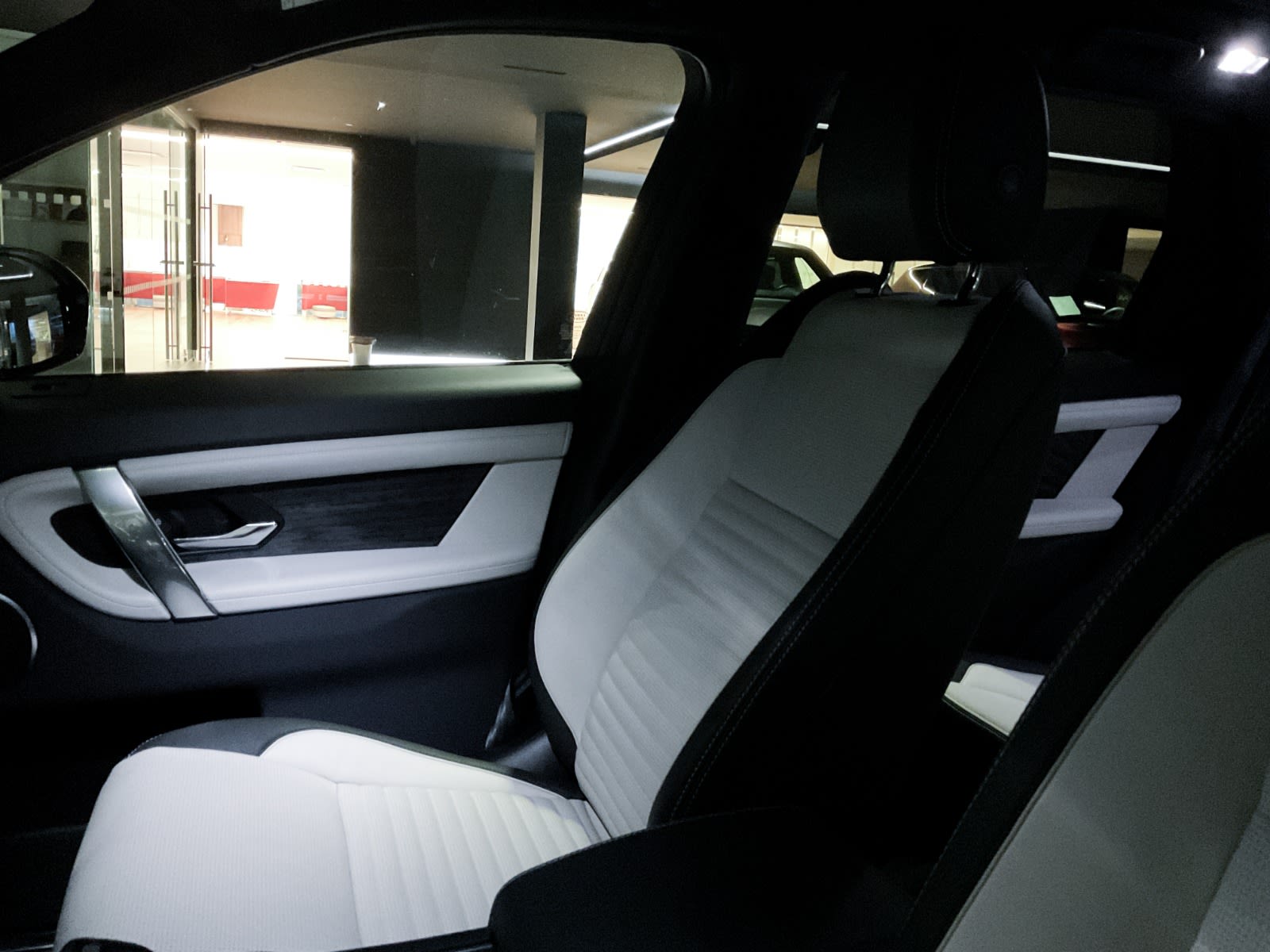 2023 Land Rover Discovery Sport R-Dynamic HSE, Vancouver, Cash