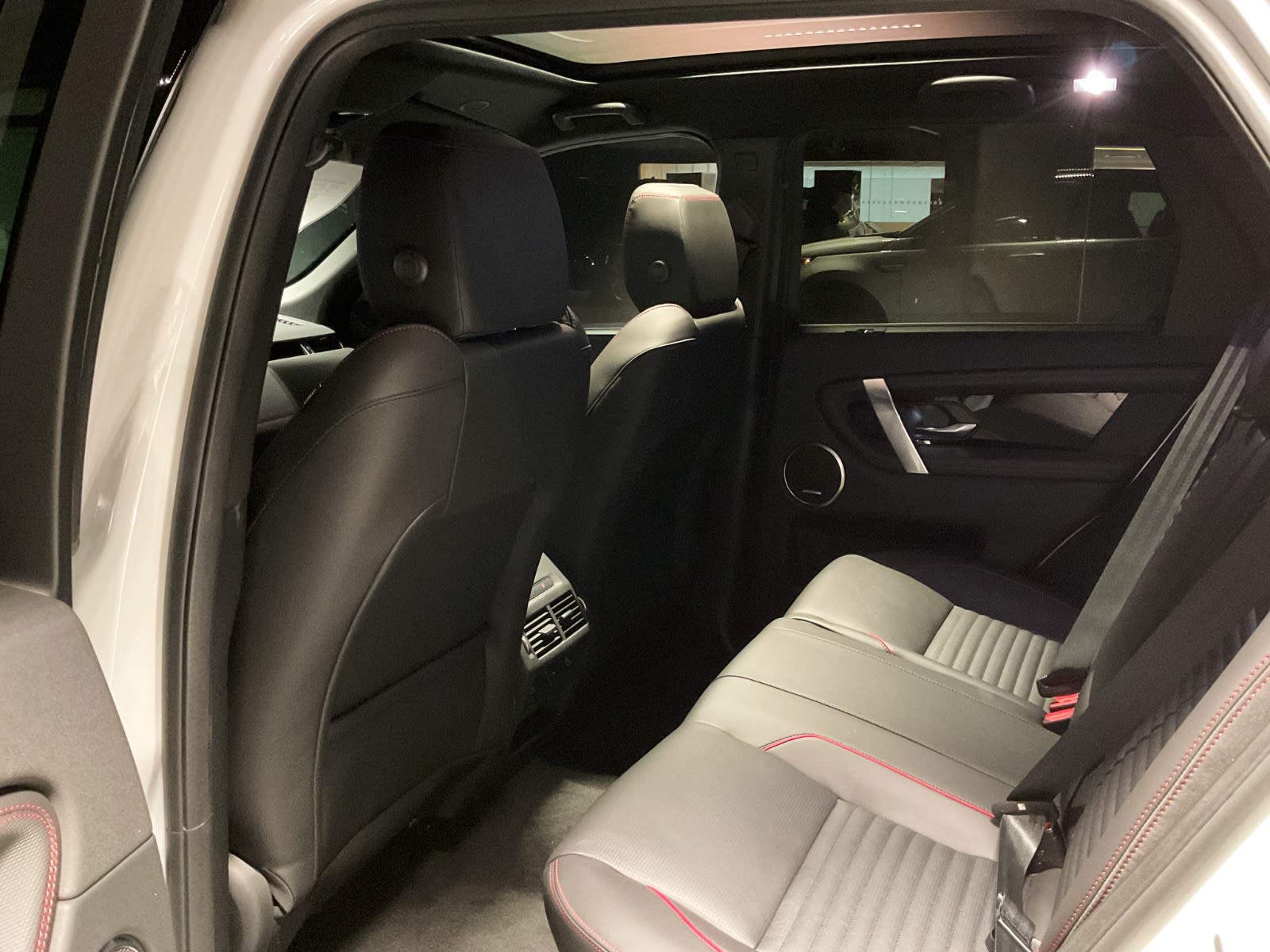 2023 Land Rover Discovery Sport R-Dynamic SE, Vancouver, Cash