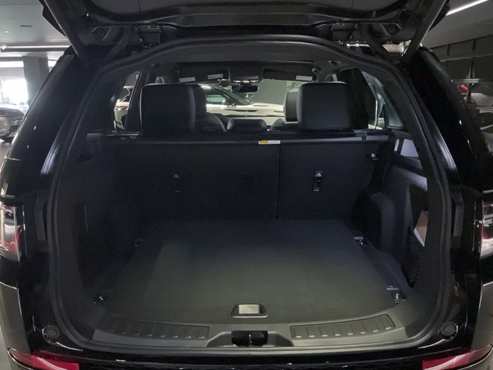 2024 Land Rover Discovery Sport Dynamic SE, Vancouver, Cash