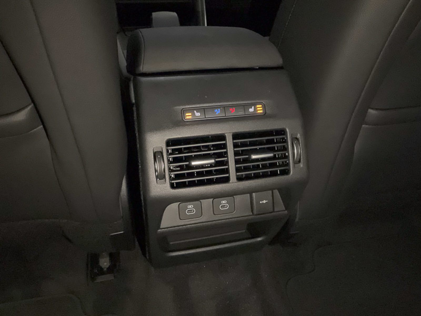 2024 Land Rover Discovery Sport Dynamic SE, Vancouver, Cash