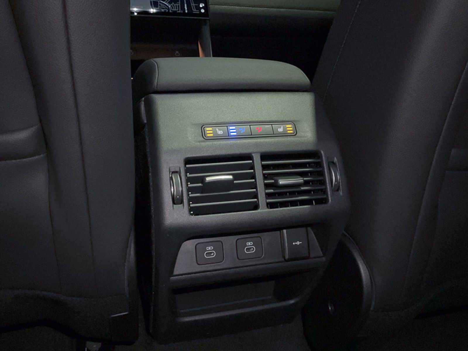 2024 Land Rover Discovery Sport Dynamic SE, Vancouver, Cash