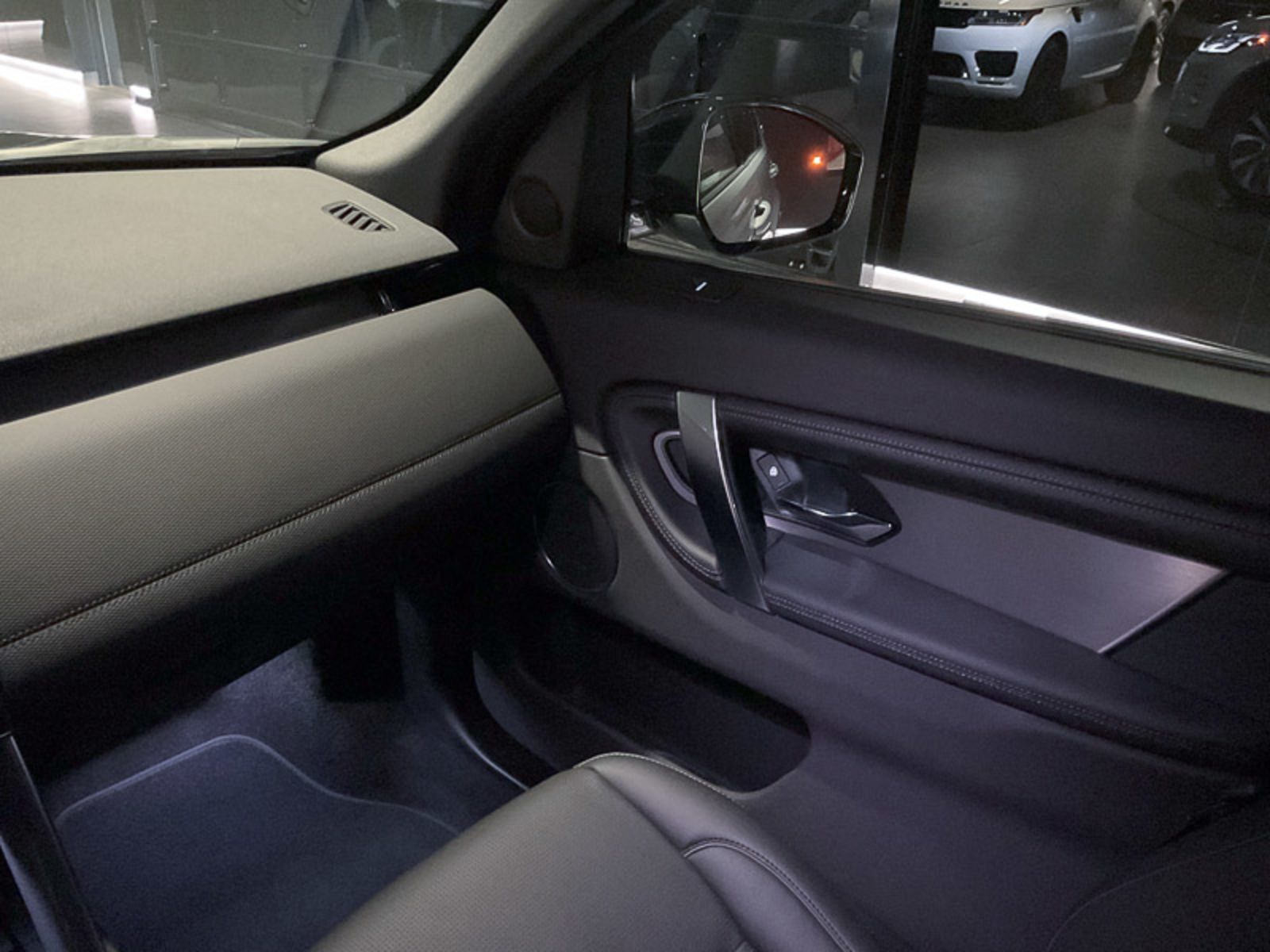 2024 Land Rover Discovery Sport Dynamic SE, Vancouver, Cash