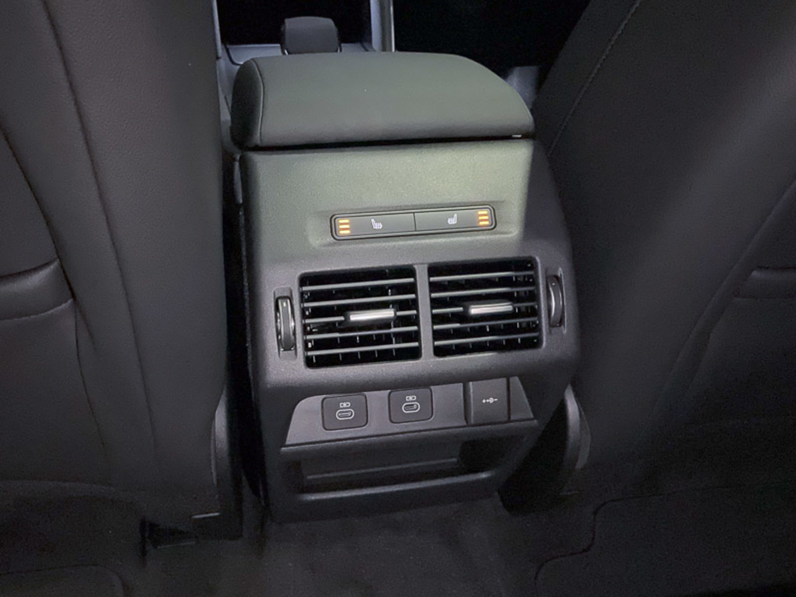 2024 Land Rover Discovery Sport Dynamic SE, Vancouver, Cash