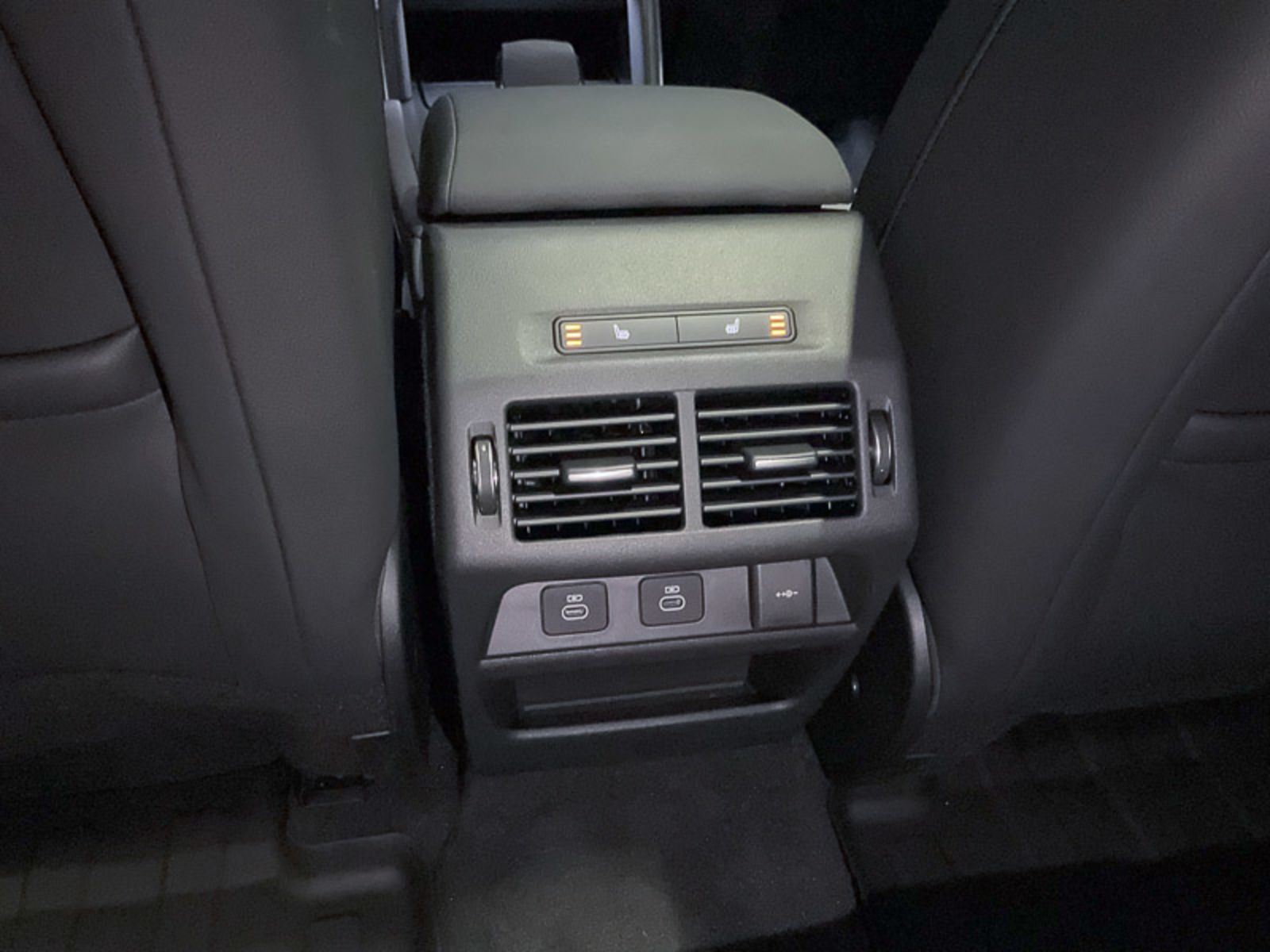 2024 Land Rover Discovery Sport Dynamic SE, Vancouver, Cash