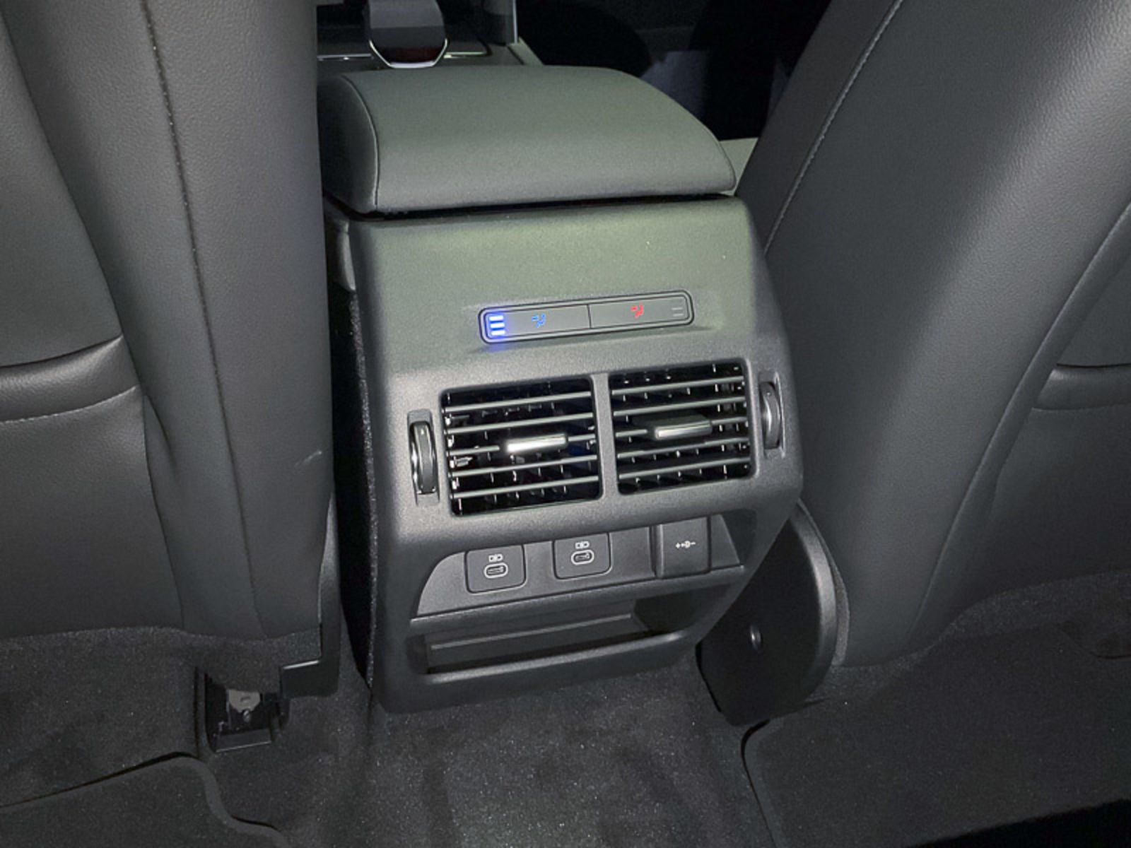 2025 Land Rover Discovery Sport Dynamic SE, Vancouver, Cash