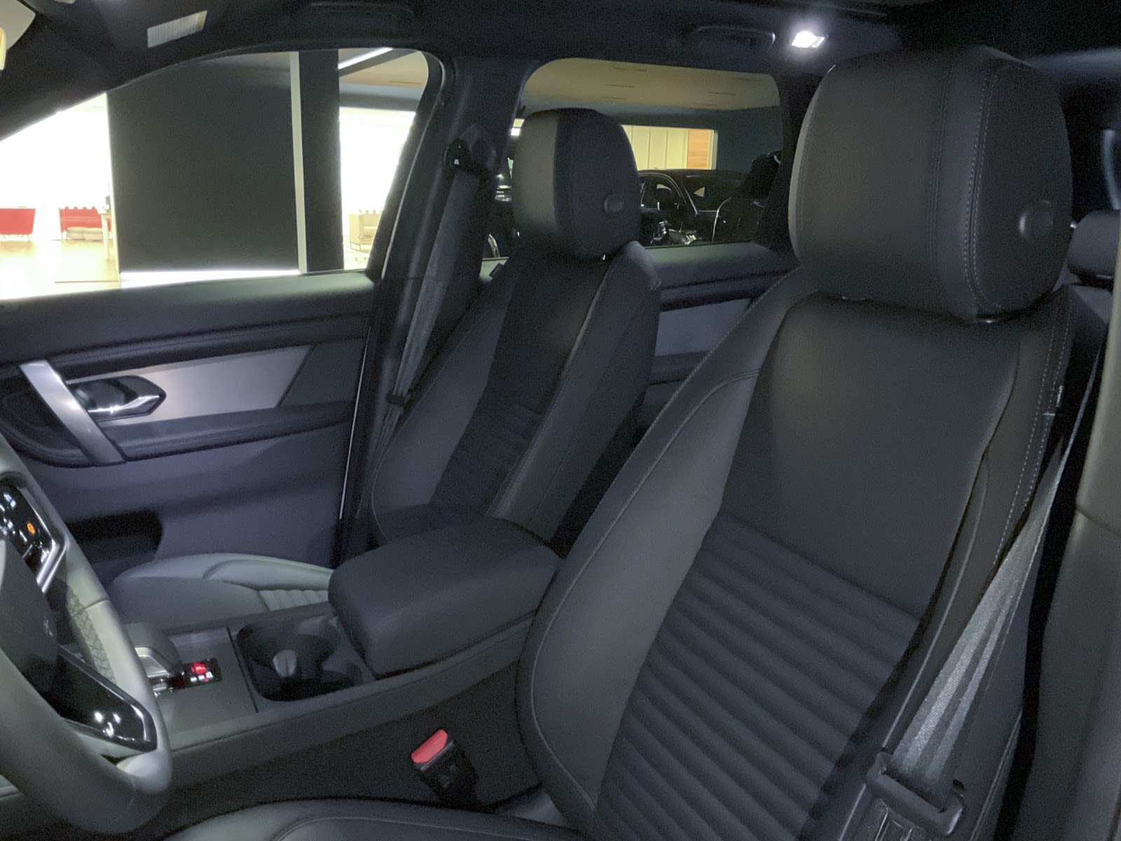 2025 Land Rover Discovery Sport Dynamic SE, Vancouver, Cash