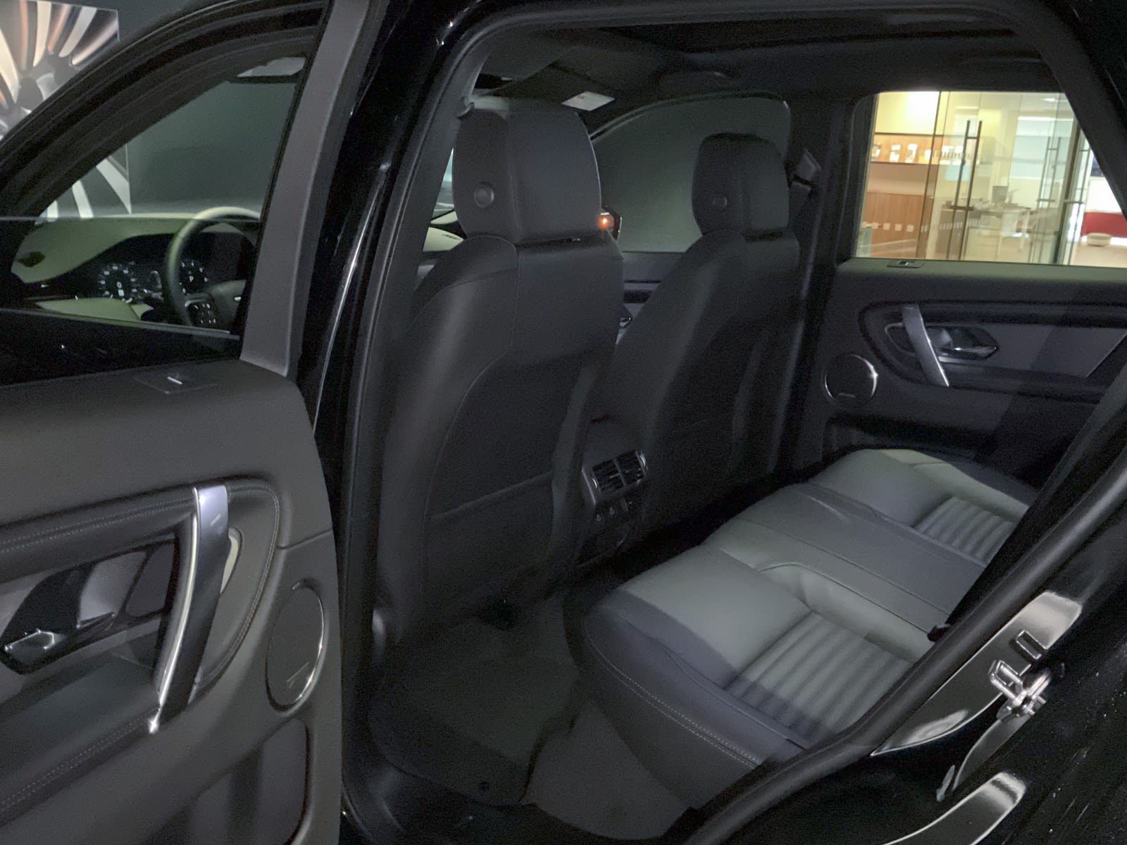 2025 Land Rover Discovery Sport Dynamic SE, Vancouver, Cash