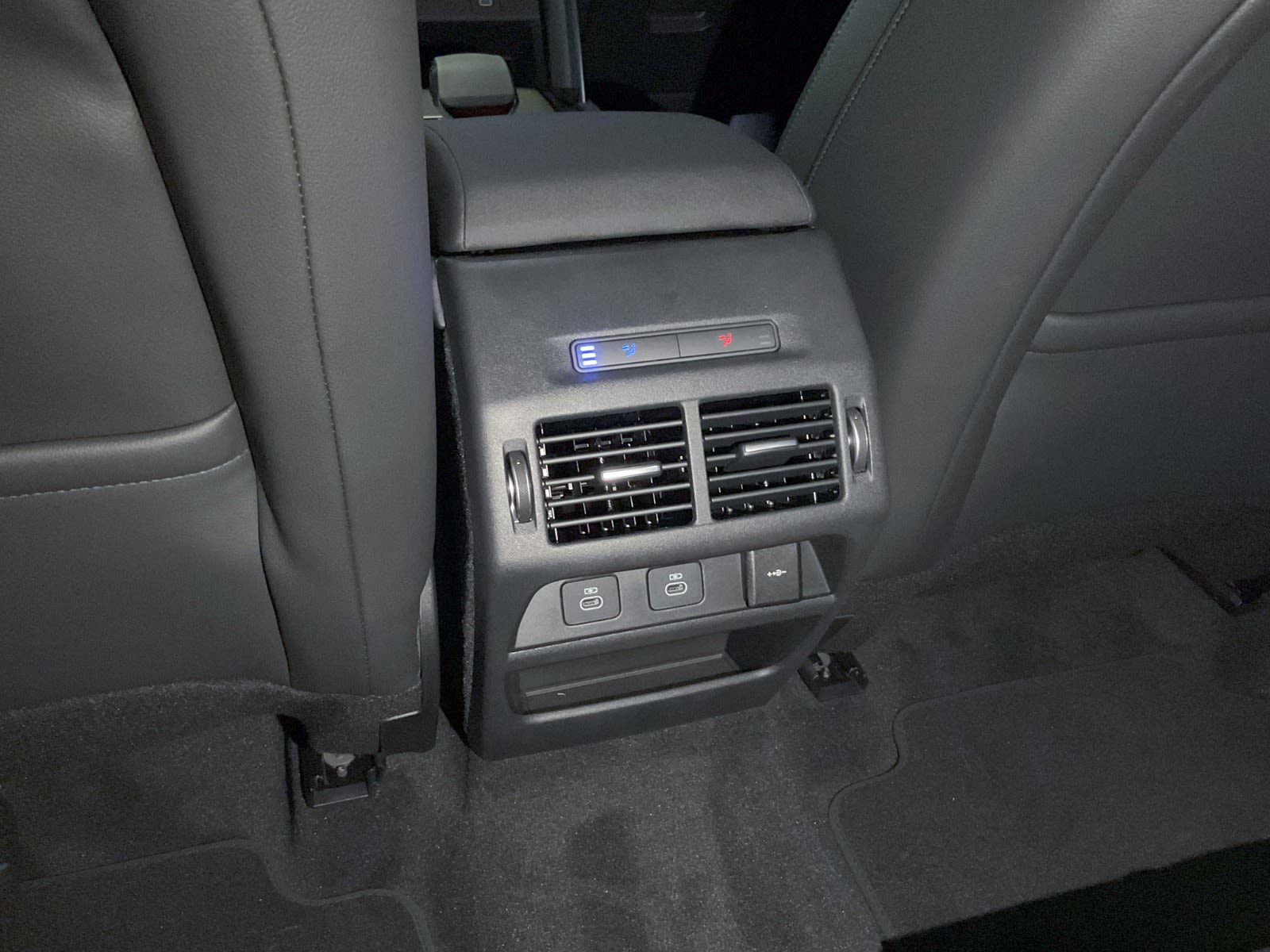 2025 Land Rover Discovery Sport Dynamic SE, Vancouver, Cash