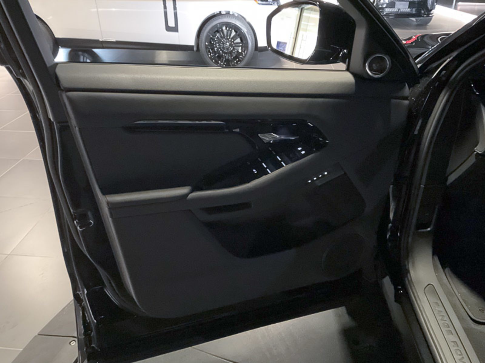 2024 Land Rover Range Rover Evoque S, Vancouver, Cash