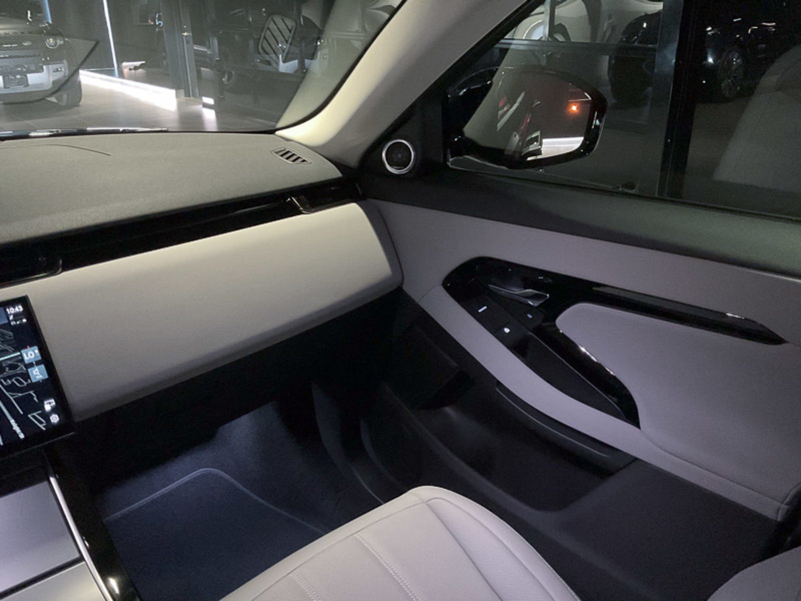 2024 Land Rover Range Rover Evoque S, Vancouver, Cash