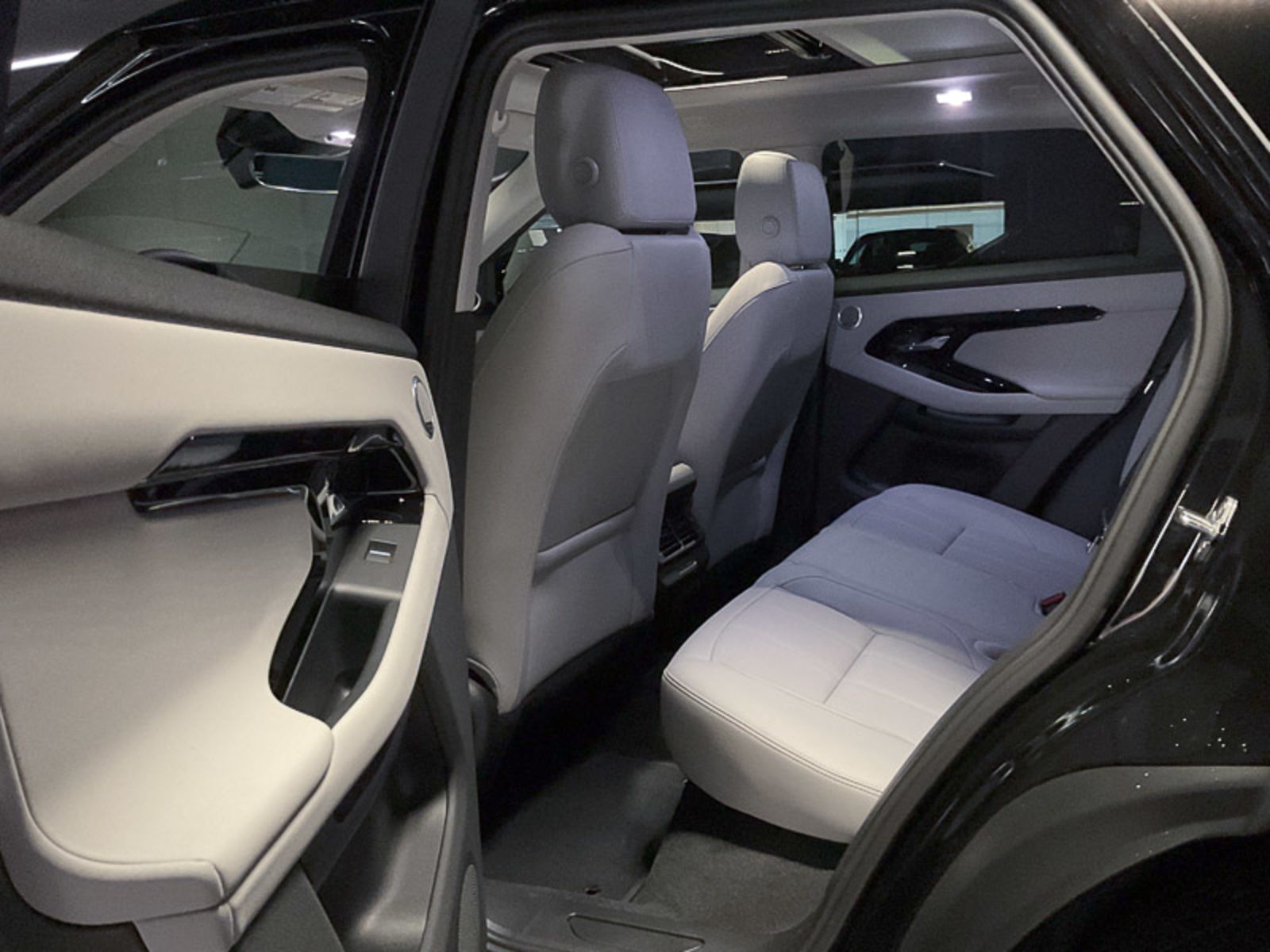 2024 Land Rover Range Rover Evoque S, Vancouver, Cash