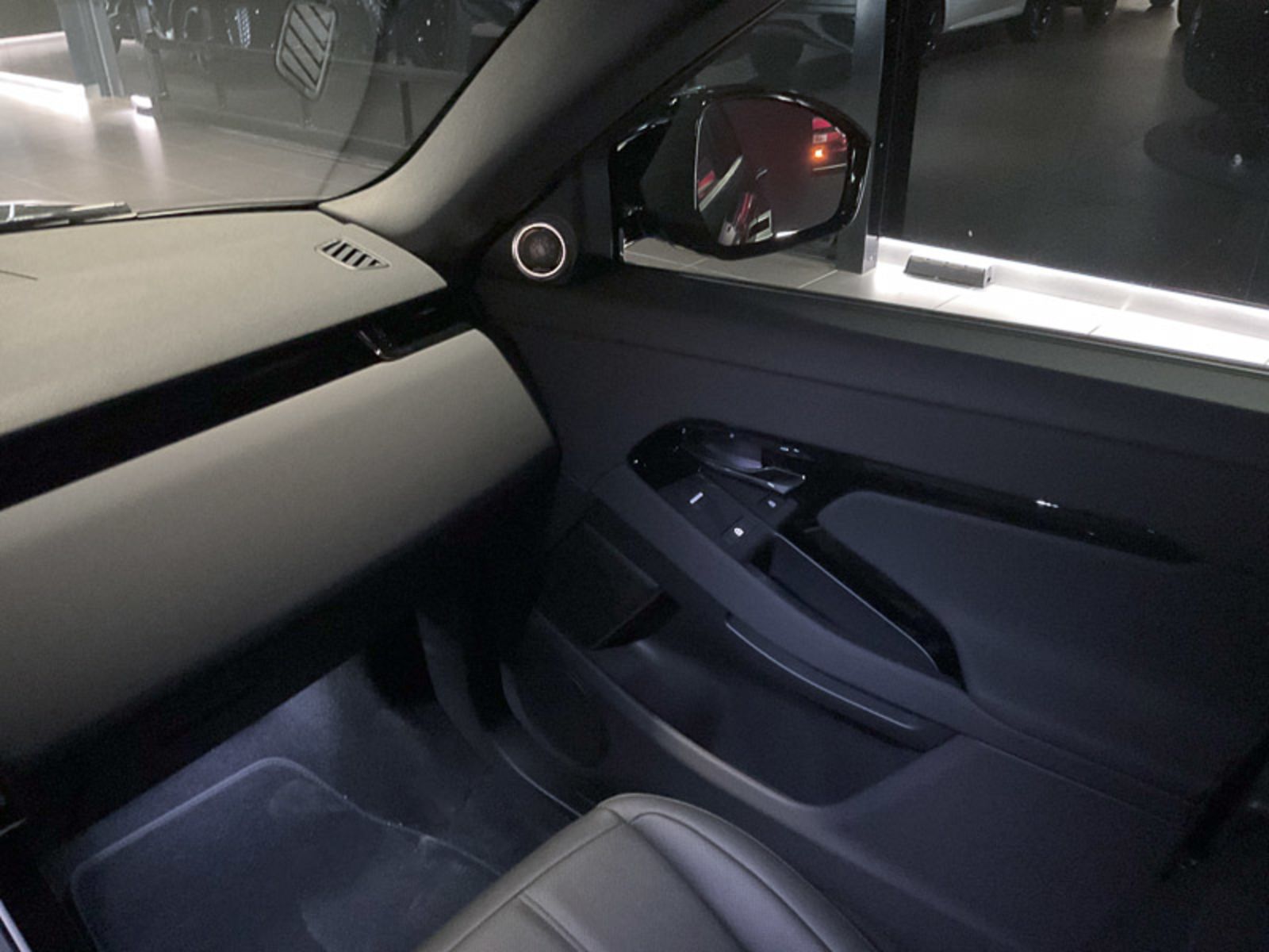 2024 Land Rover Range Rover Evoque S, Vancouver, Cash