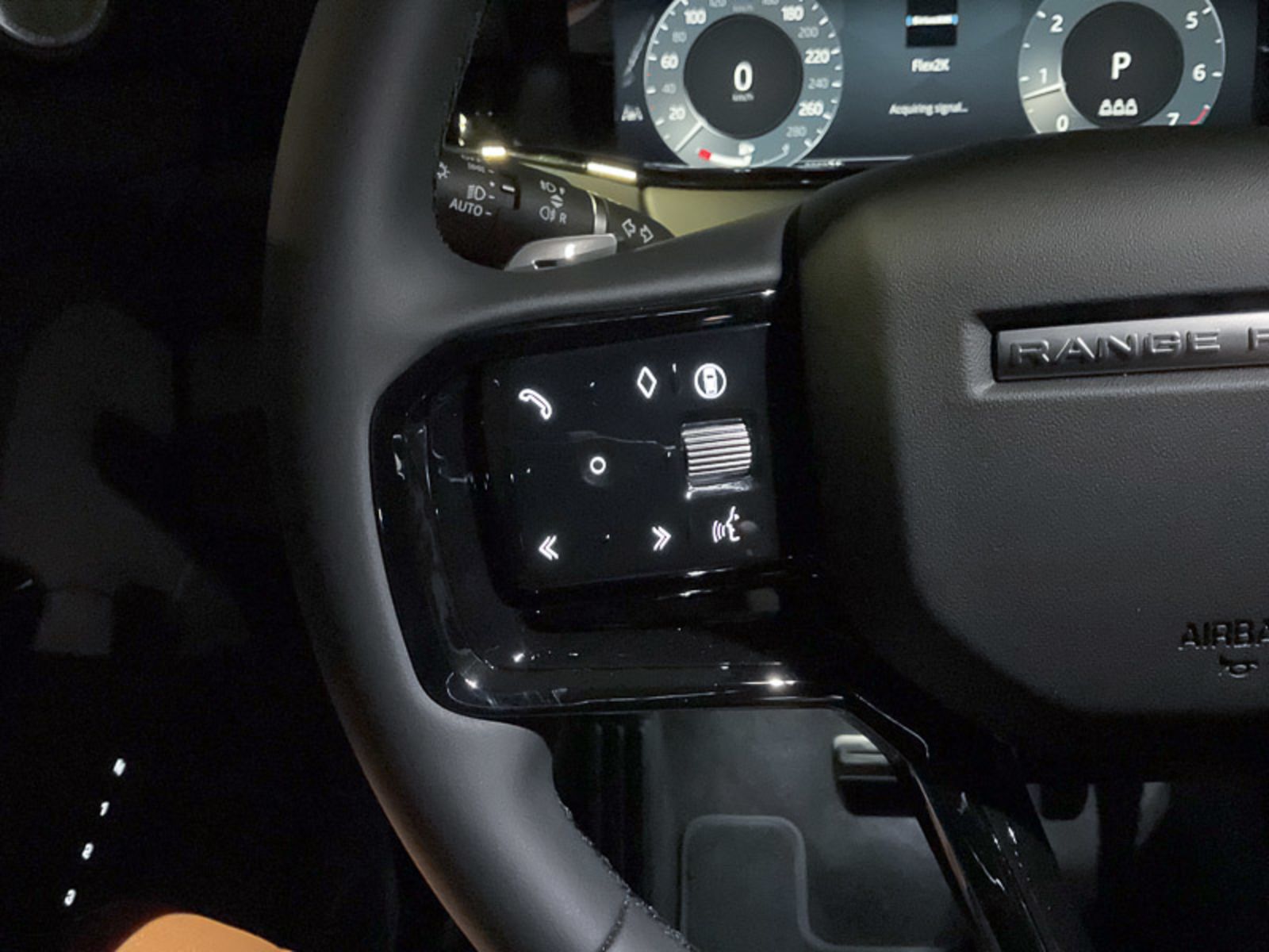 2024 Land Rover Range Rover Evoque Dynamic SE, Vancouver, Cash