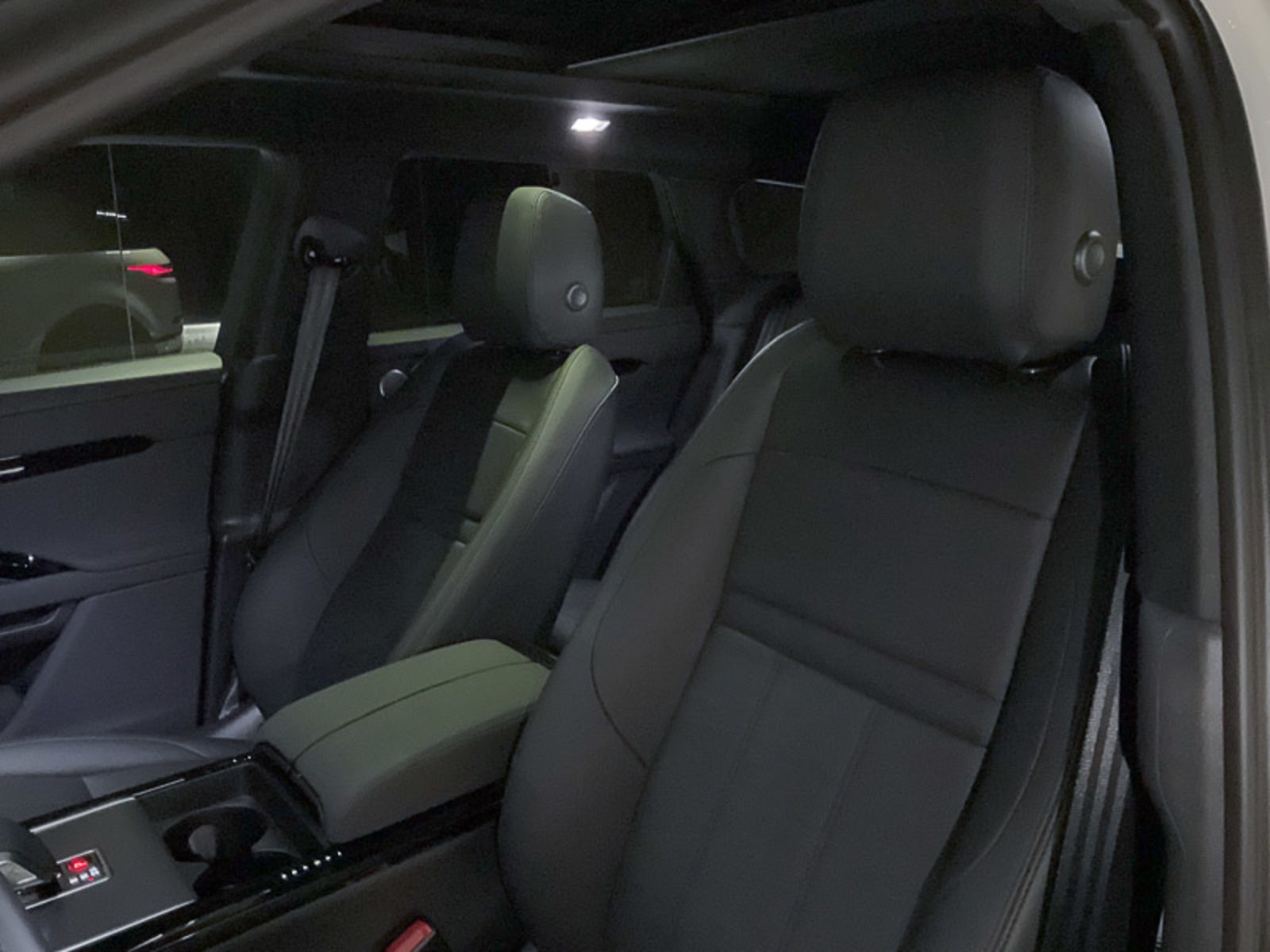 2024 Land Rover Range Rover Evoque Dynamic SE, Vancouver, Cash