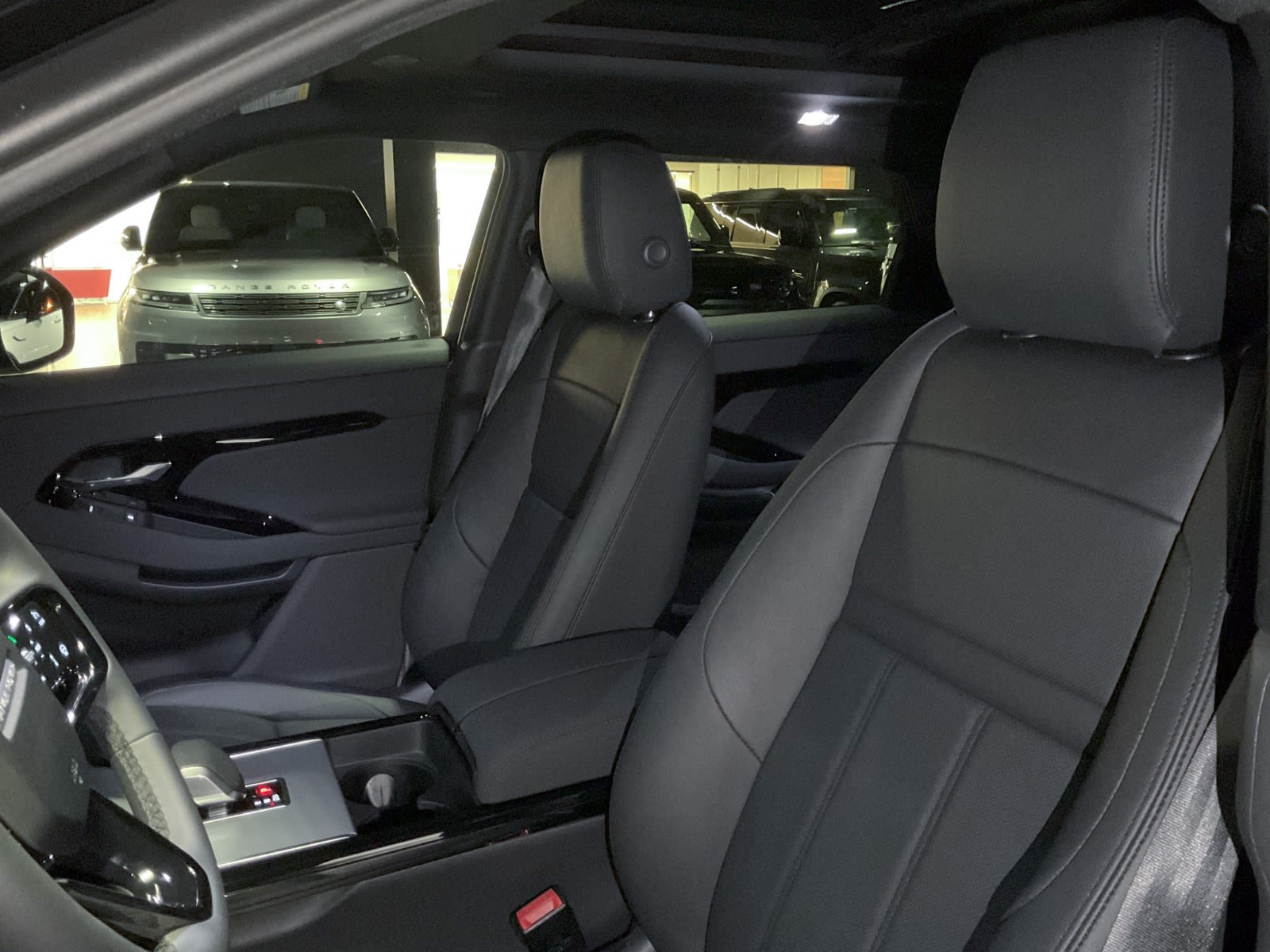 2025 Land Rover Range Rover Evoque S, Vancouver, Cash