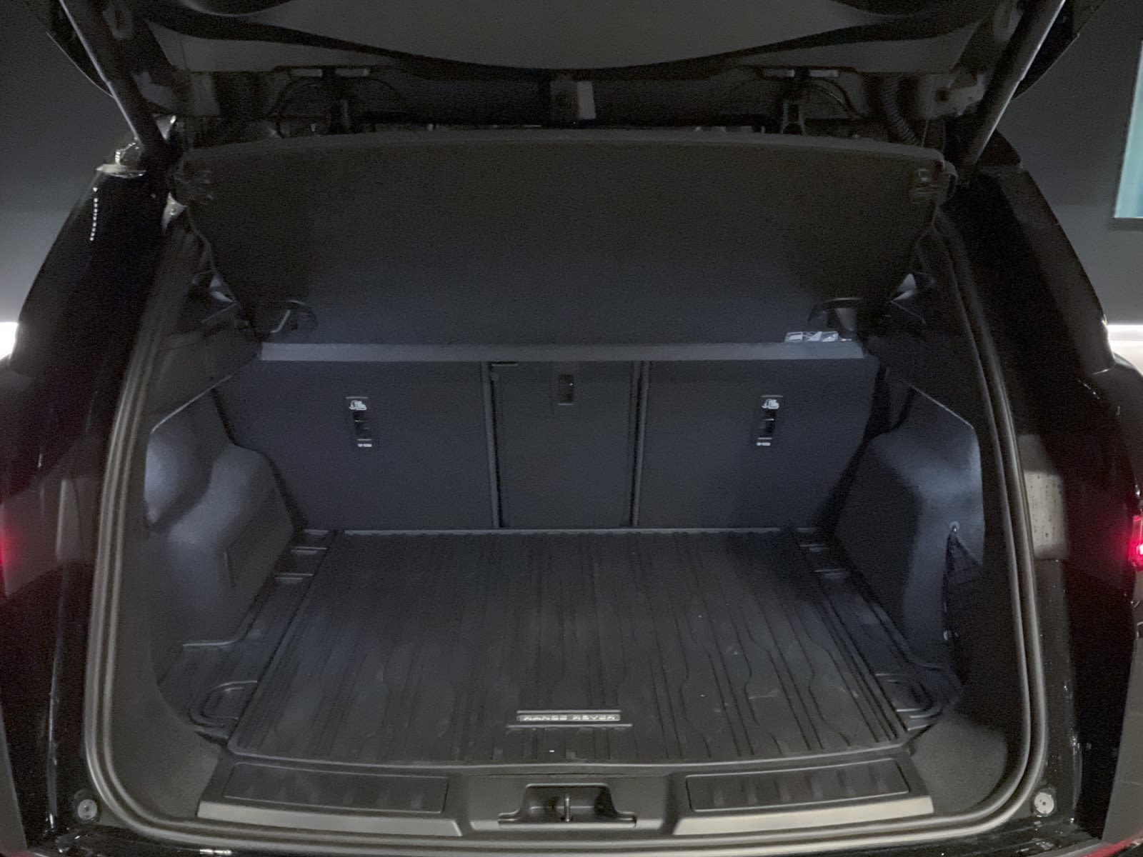 2025 Land Rover Range Rover Evoque S, Vancouver, Cash