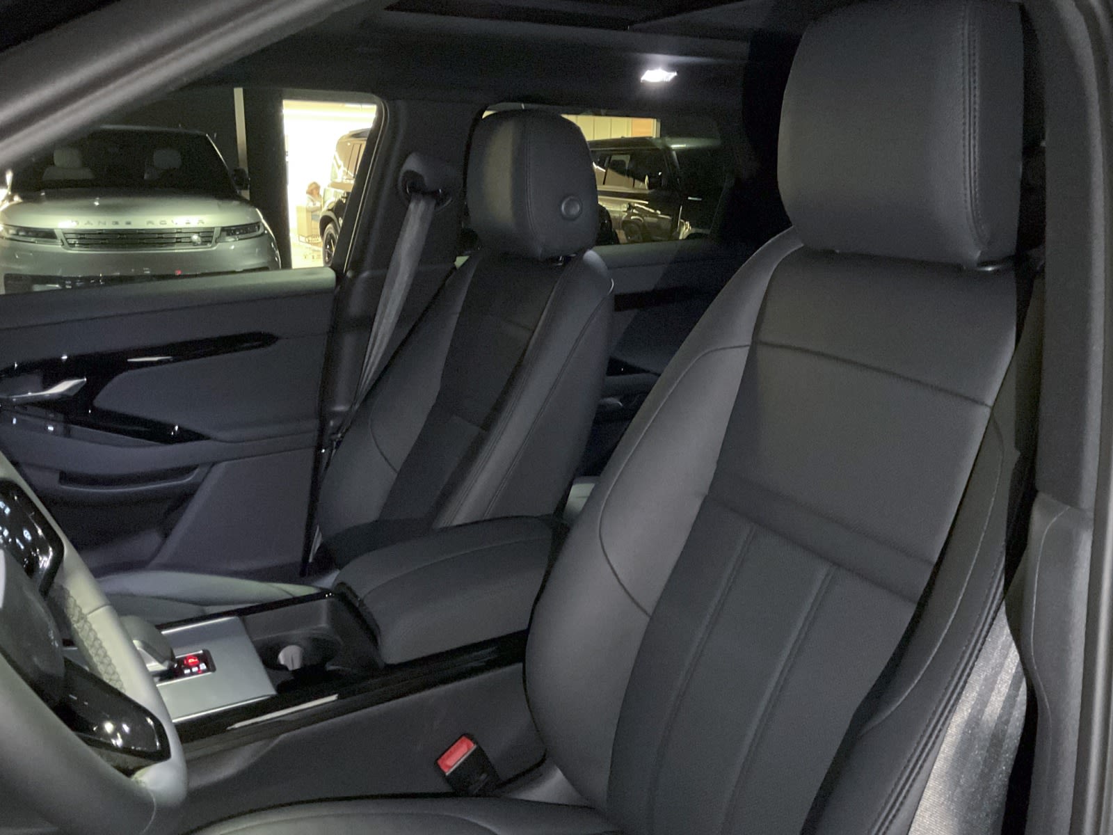 2025 Land Rover Range Rover Evoque S, Vancouver, Cash