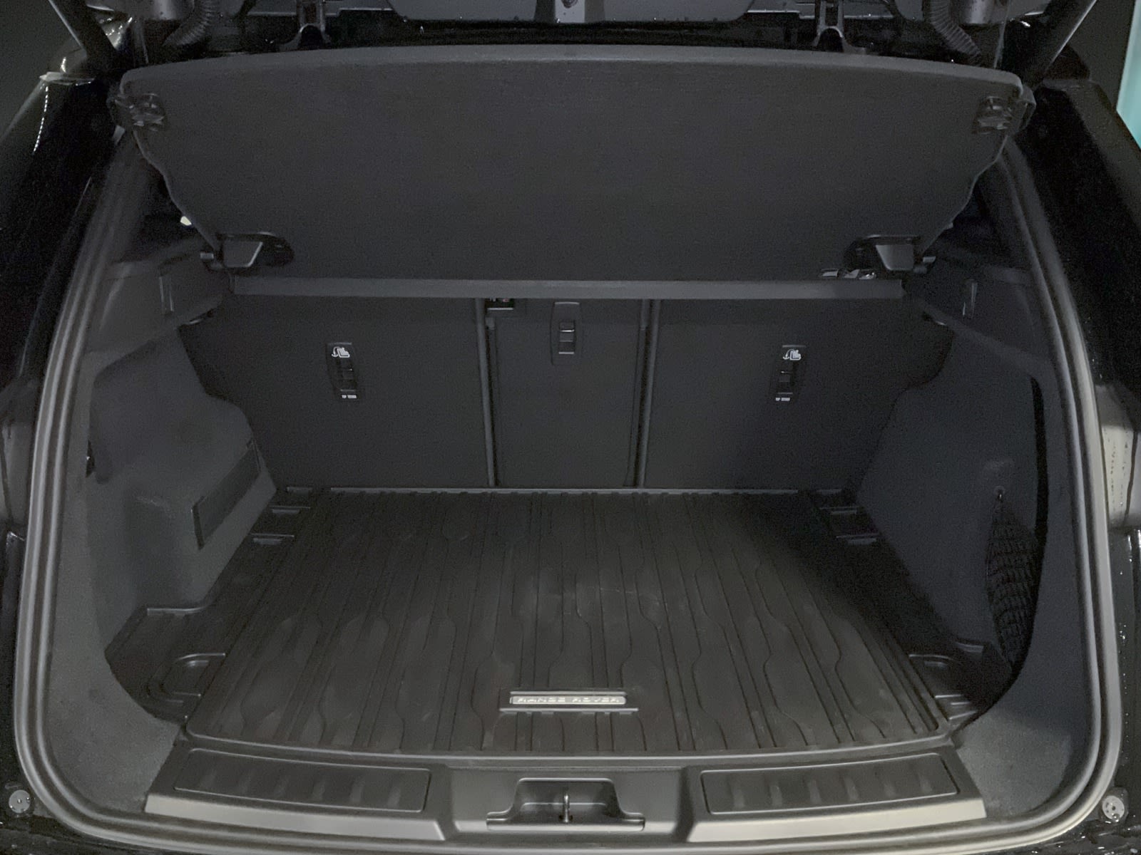 2025 Land Rover Range Rover Evoque S, Vancouver, Cash