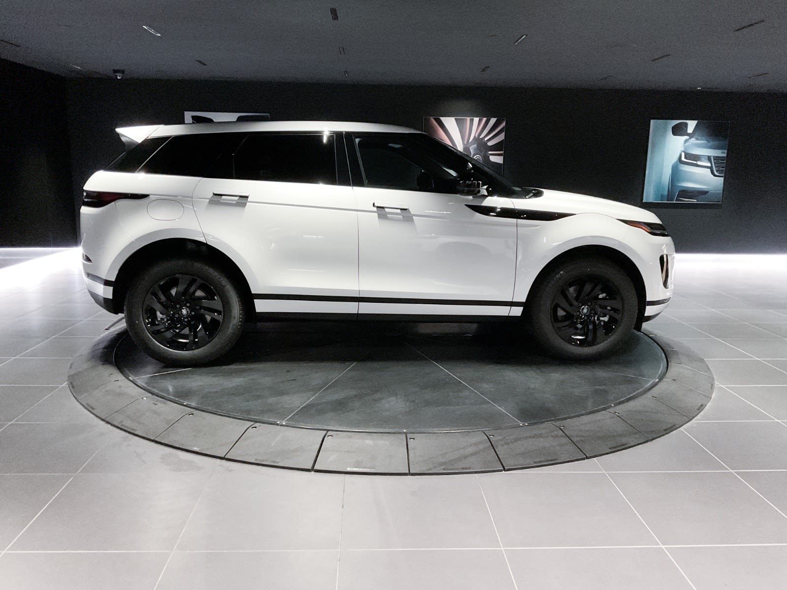 2024 Land Rover Range Rover Evoque S, Vancouver, Cash