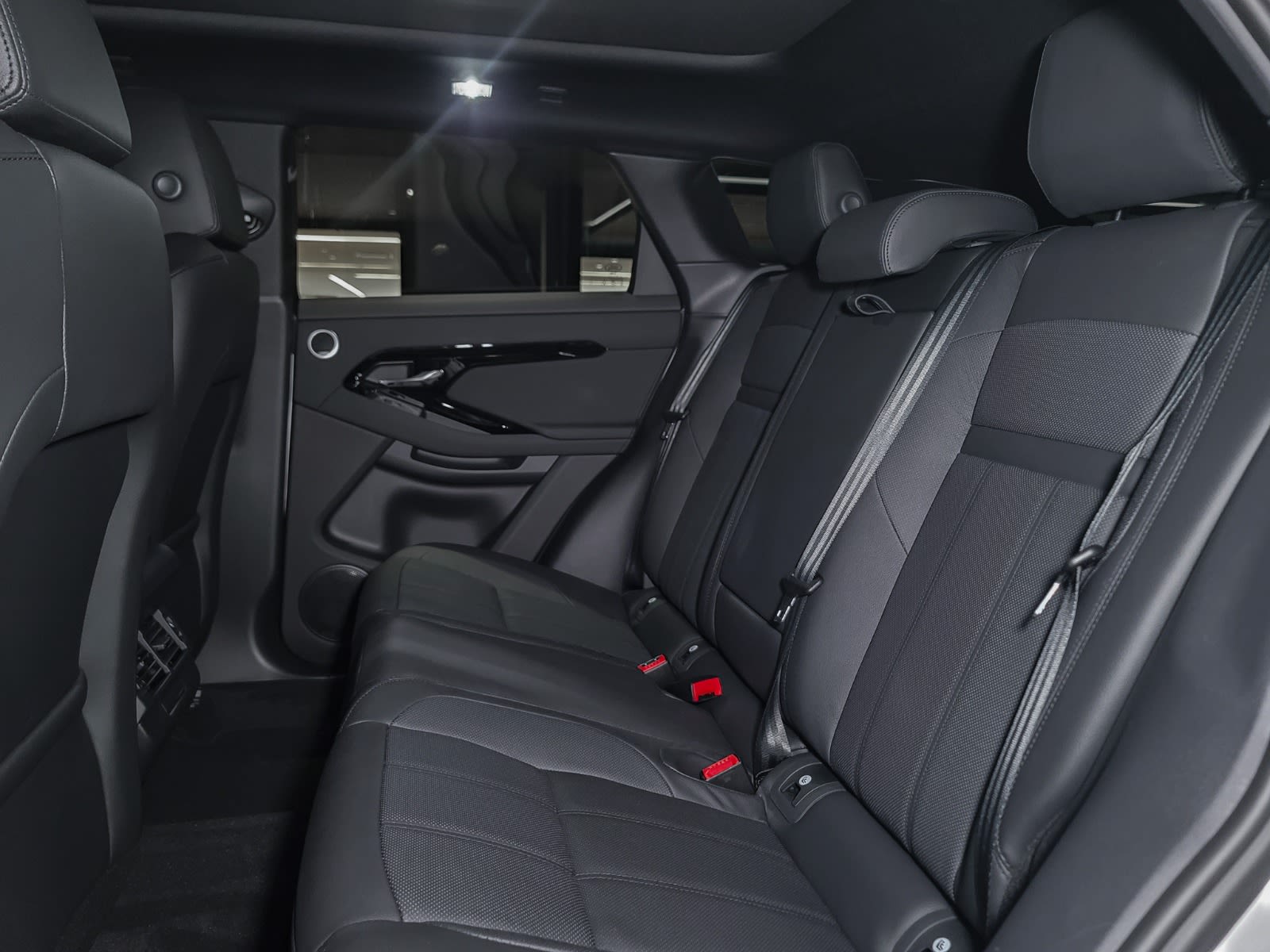2026 Land Rover Range Rover Evoque S, Vancouver, Cash