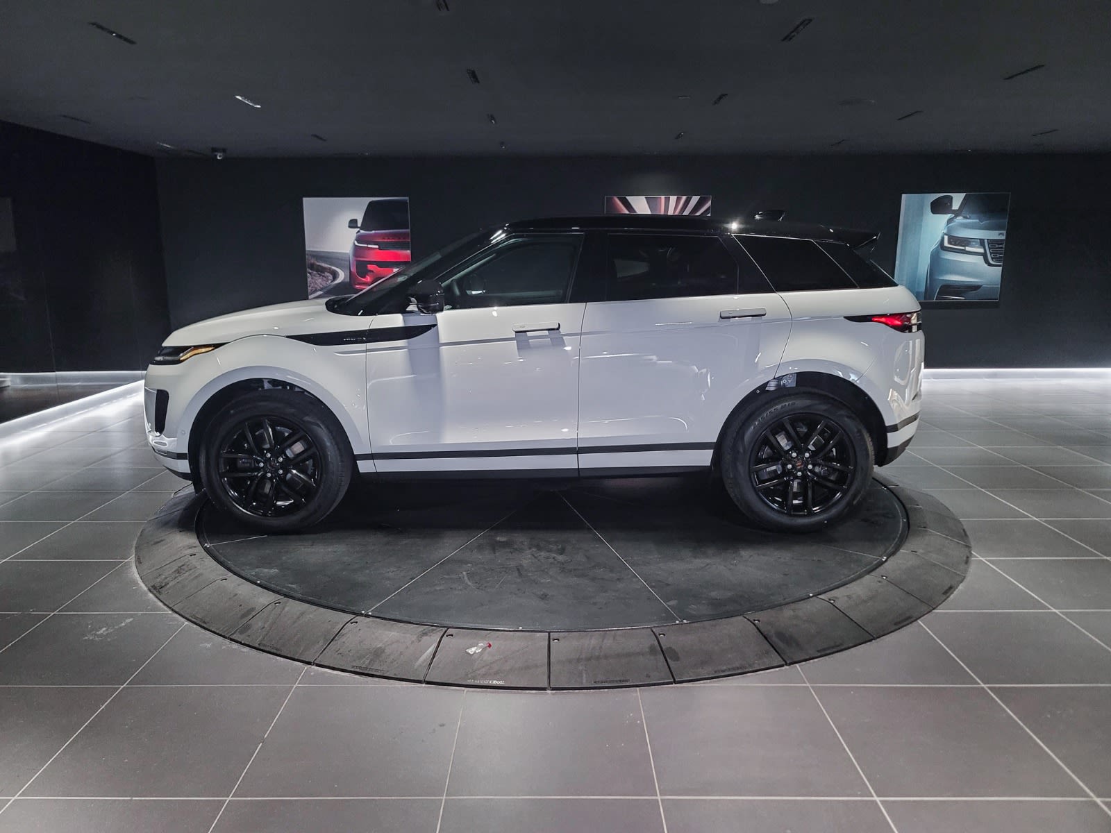 2026 Land Rover Range Rover Evoque S, Vancouver, Cash