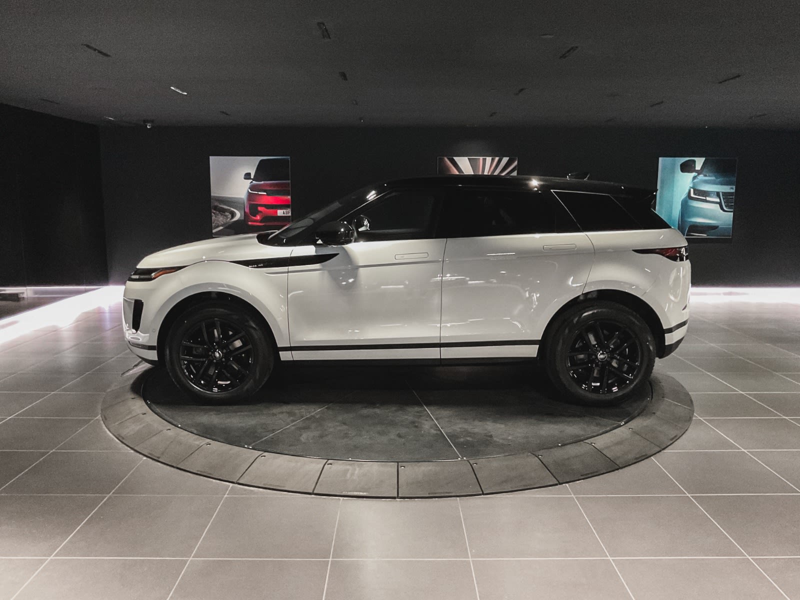 2026 Land Rover Range Rover Evoque S, Vancouver, Cash