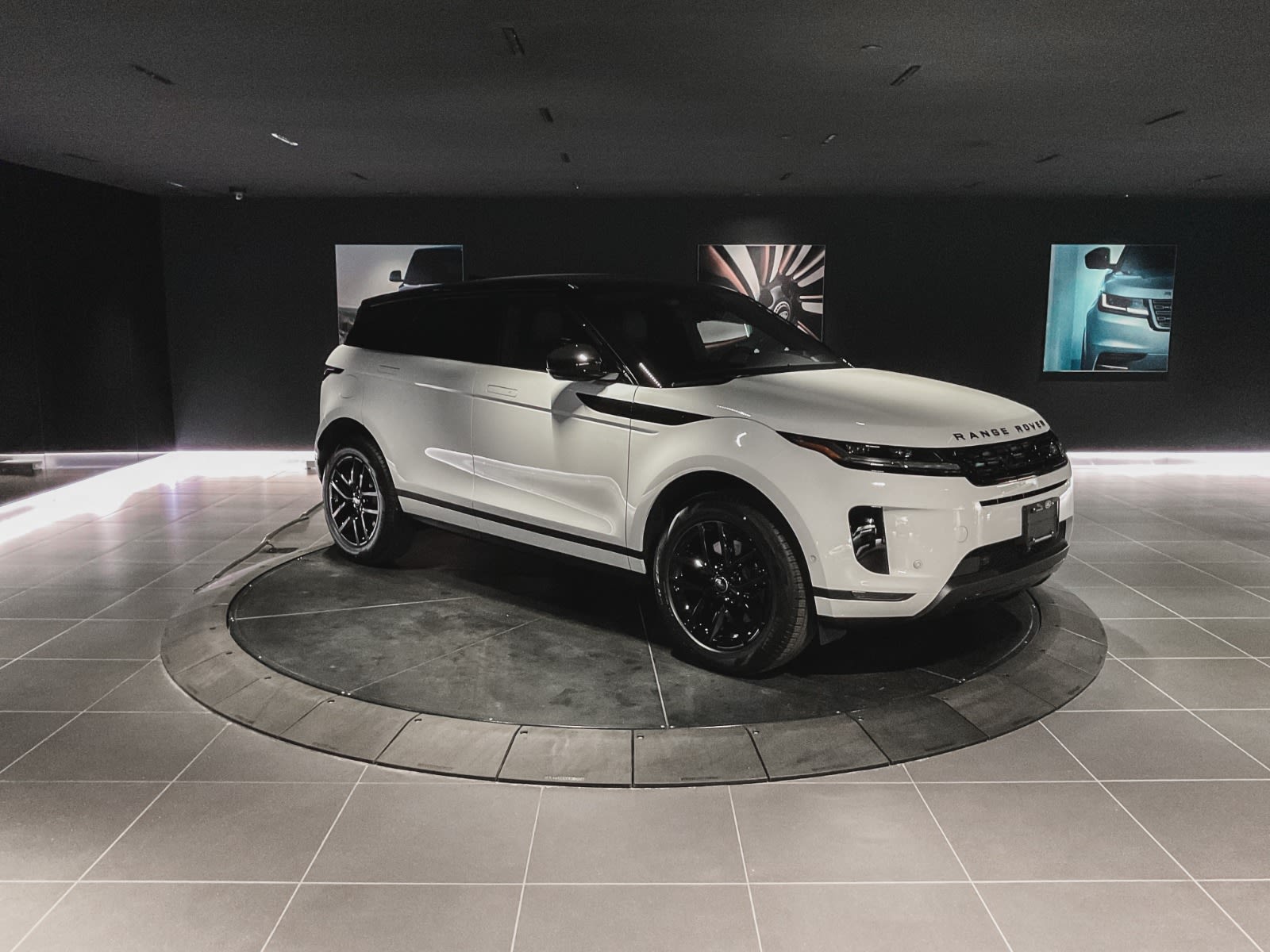 2026 Land Rover Range Rover Evoque S, Vancouver, Cash