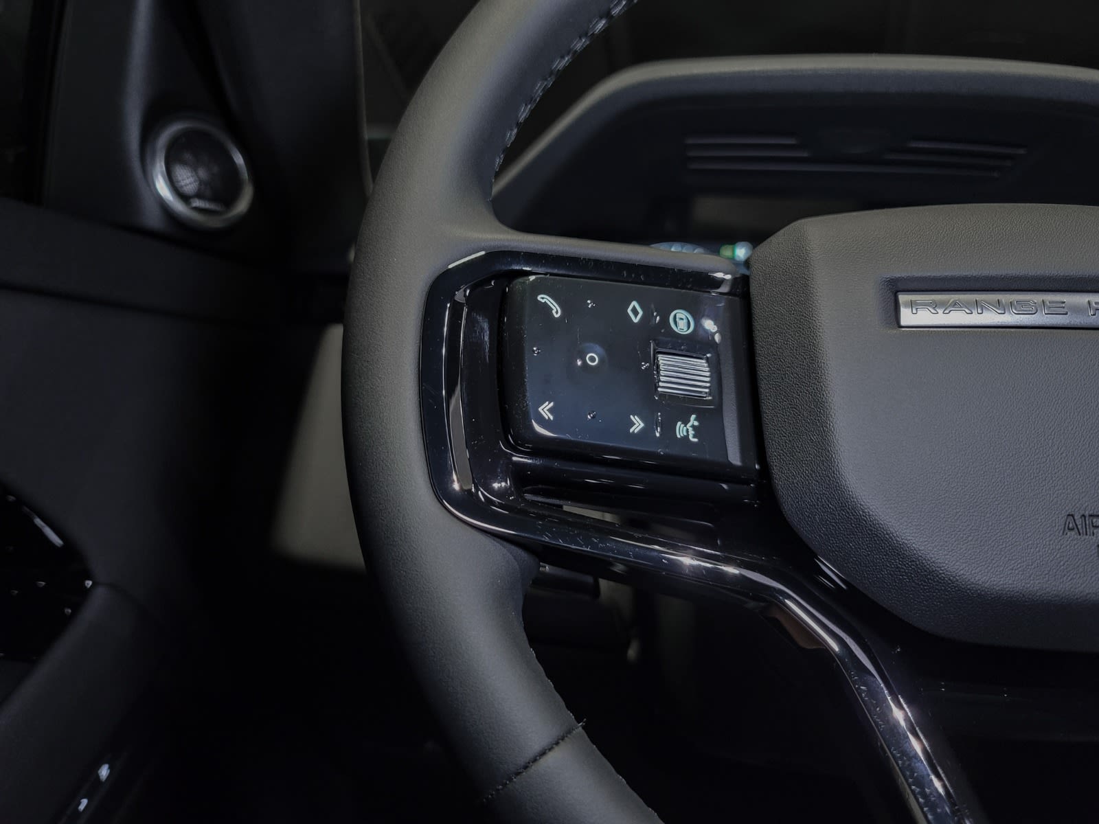 2026 Land Rover Range Rover Evoque Dynamic SE, Vancouver, Cash