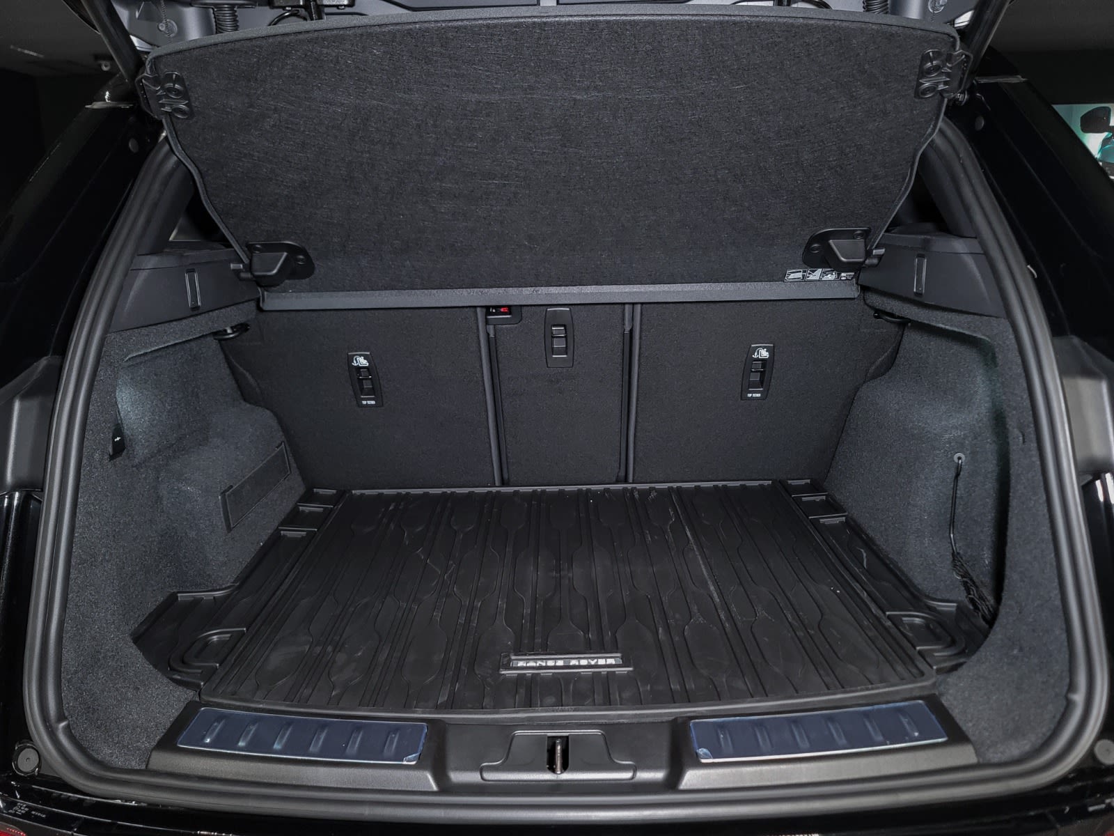 2026 Land Rover Range Rover Evoque Dynamic SE, Vancouver, Cash