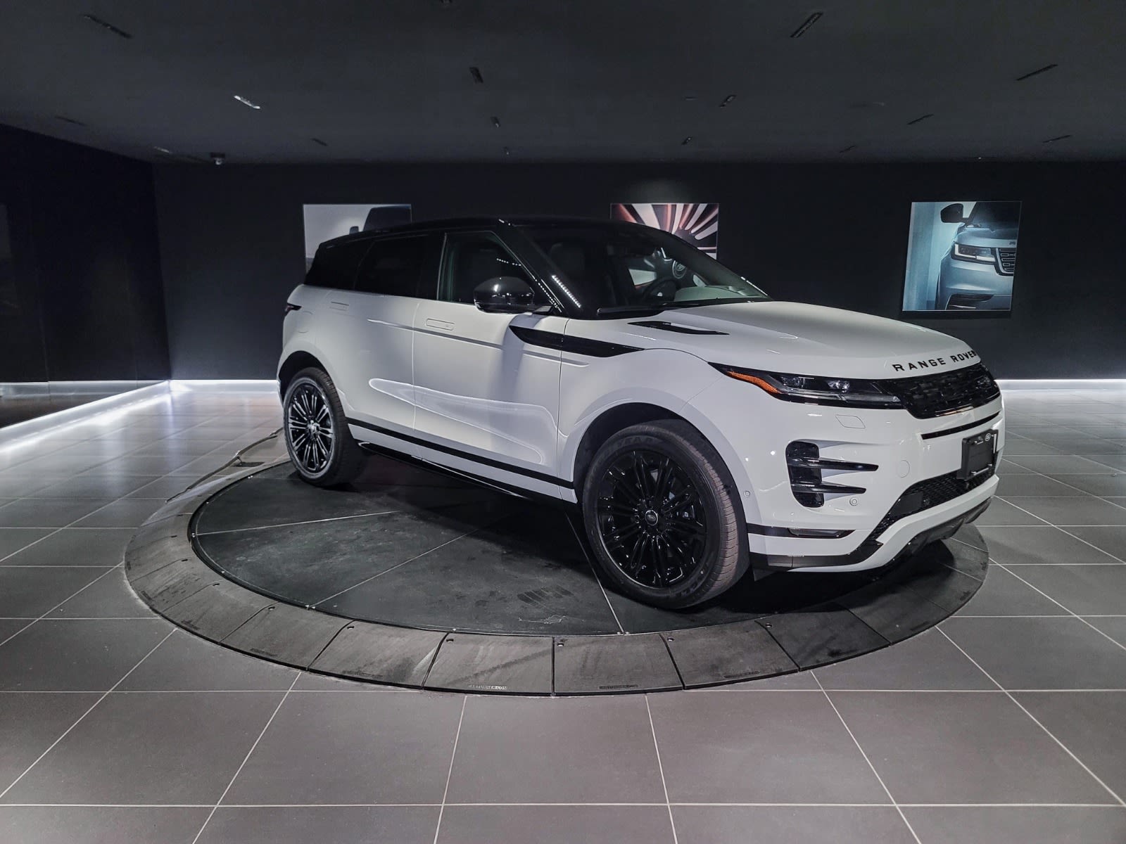 2026 Land Rover Range Rover Evoque Dynamic SE, Vancouver, Cash