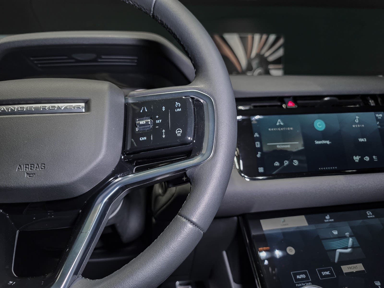 2023 Land Rover Range Rover Evoque R-Dynamic SE, Vancouver, Cash
