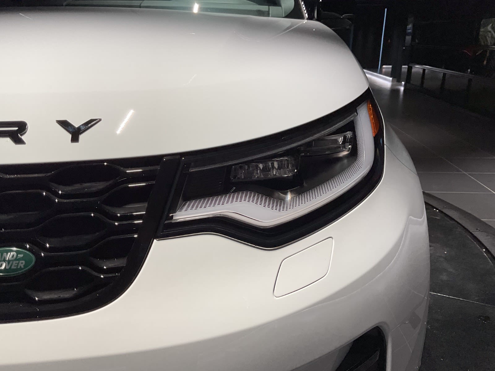 2023 Land Rover Discovery R-Dynamic S, Vancouver, Cash