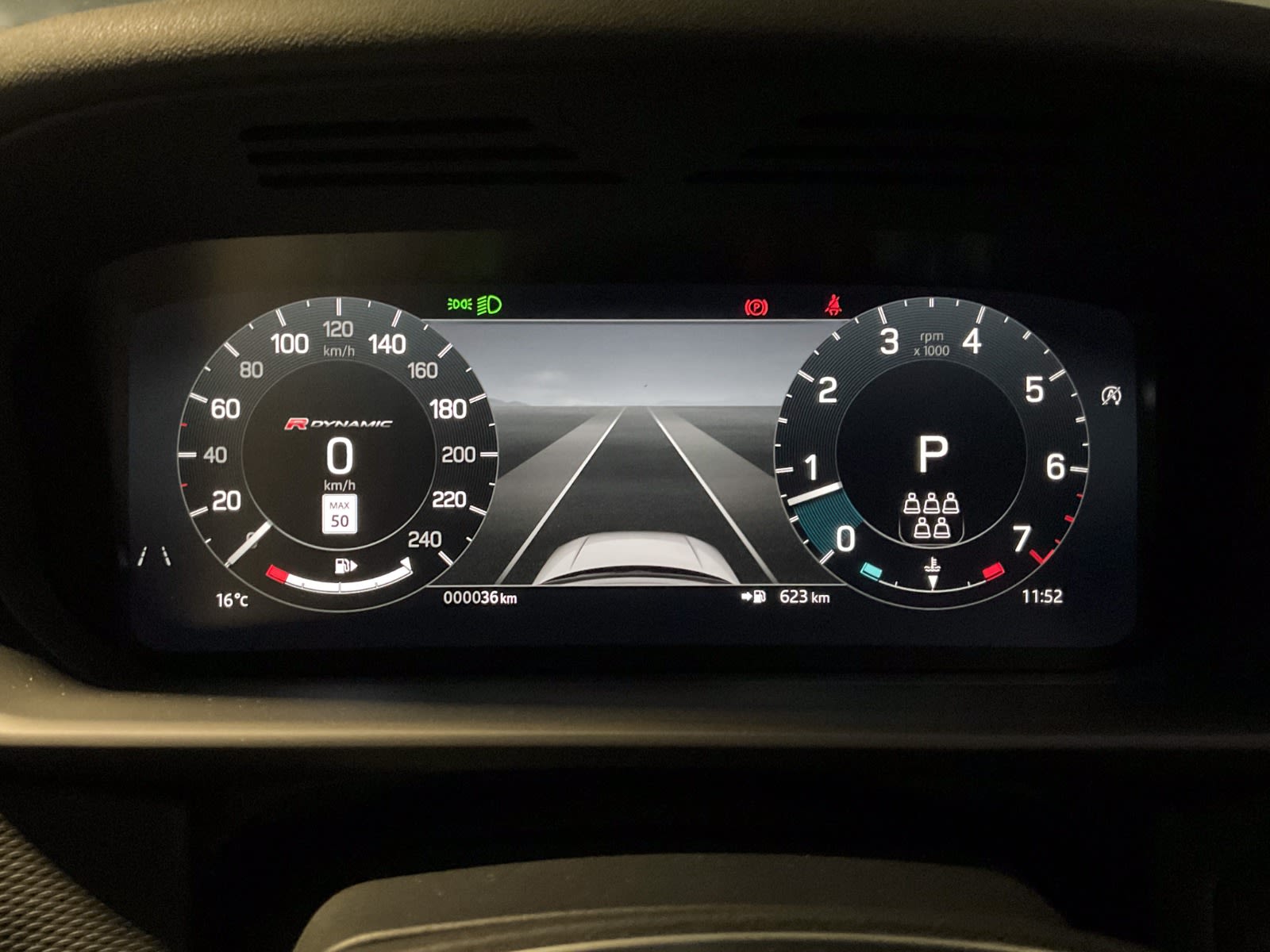 2023 Land Rover Discovery R-Dynamic S, Vancouver, Cash