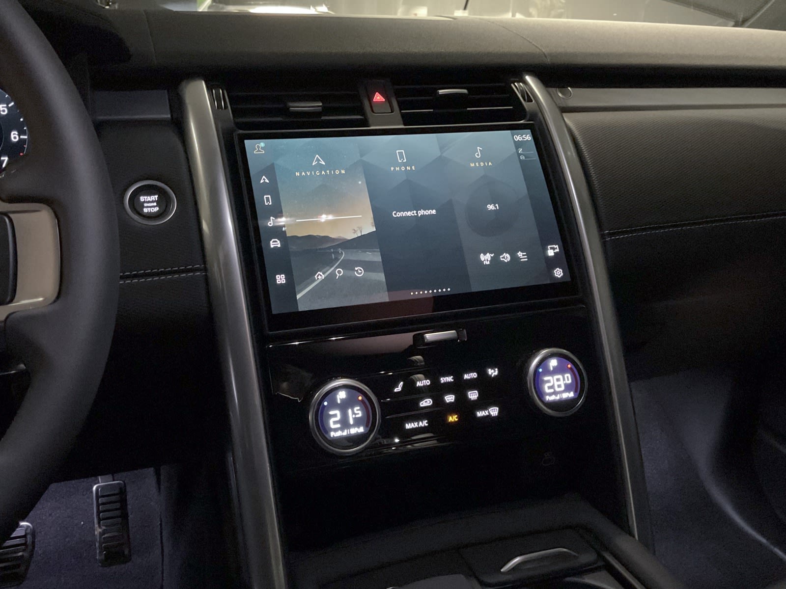2024 Land Rover Discovery Dynamic SE, Vancouver, Cash