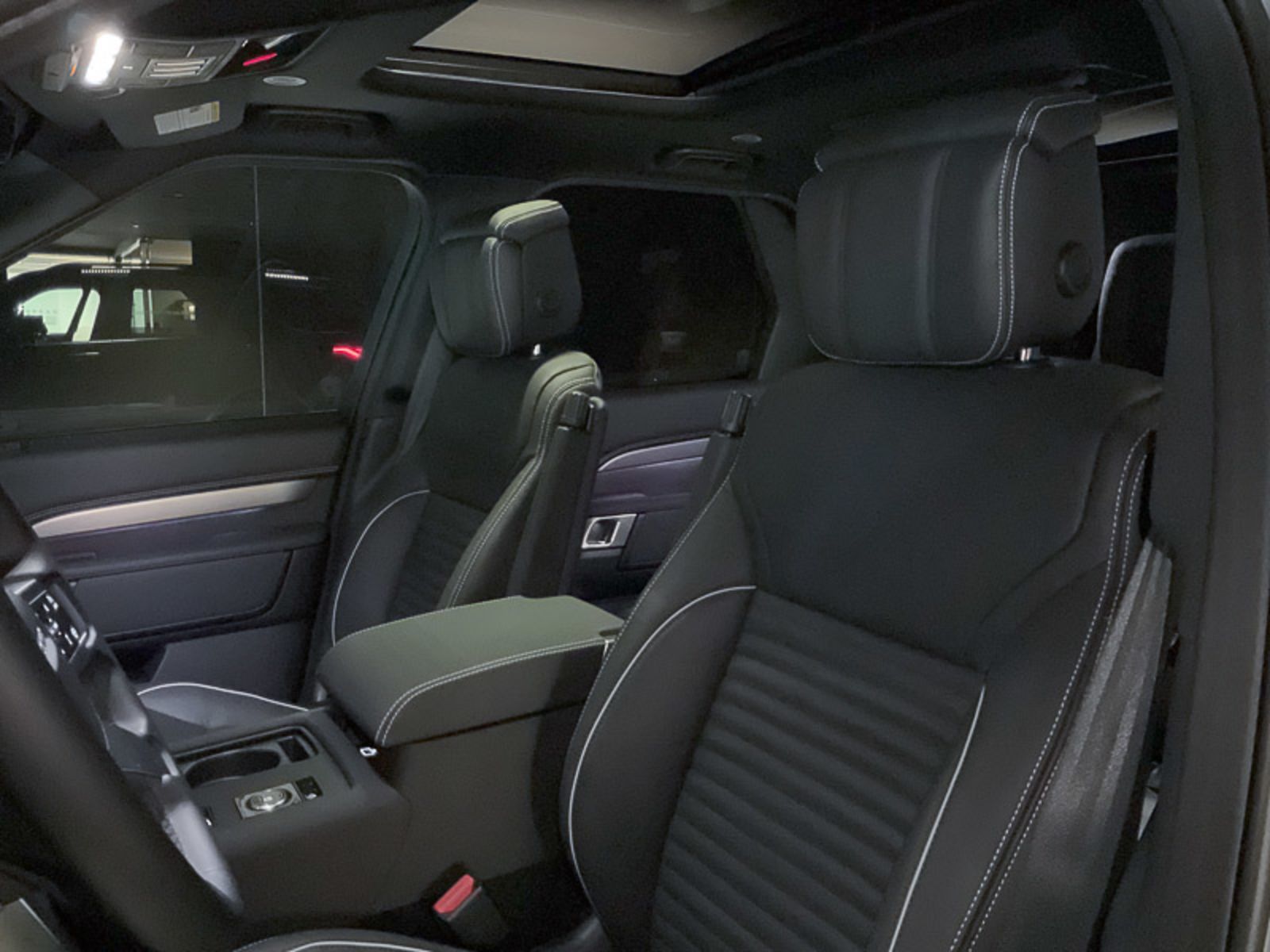 2024 Land Rover Discovery Dynamic SE, Vancouver, Cash