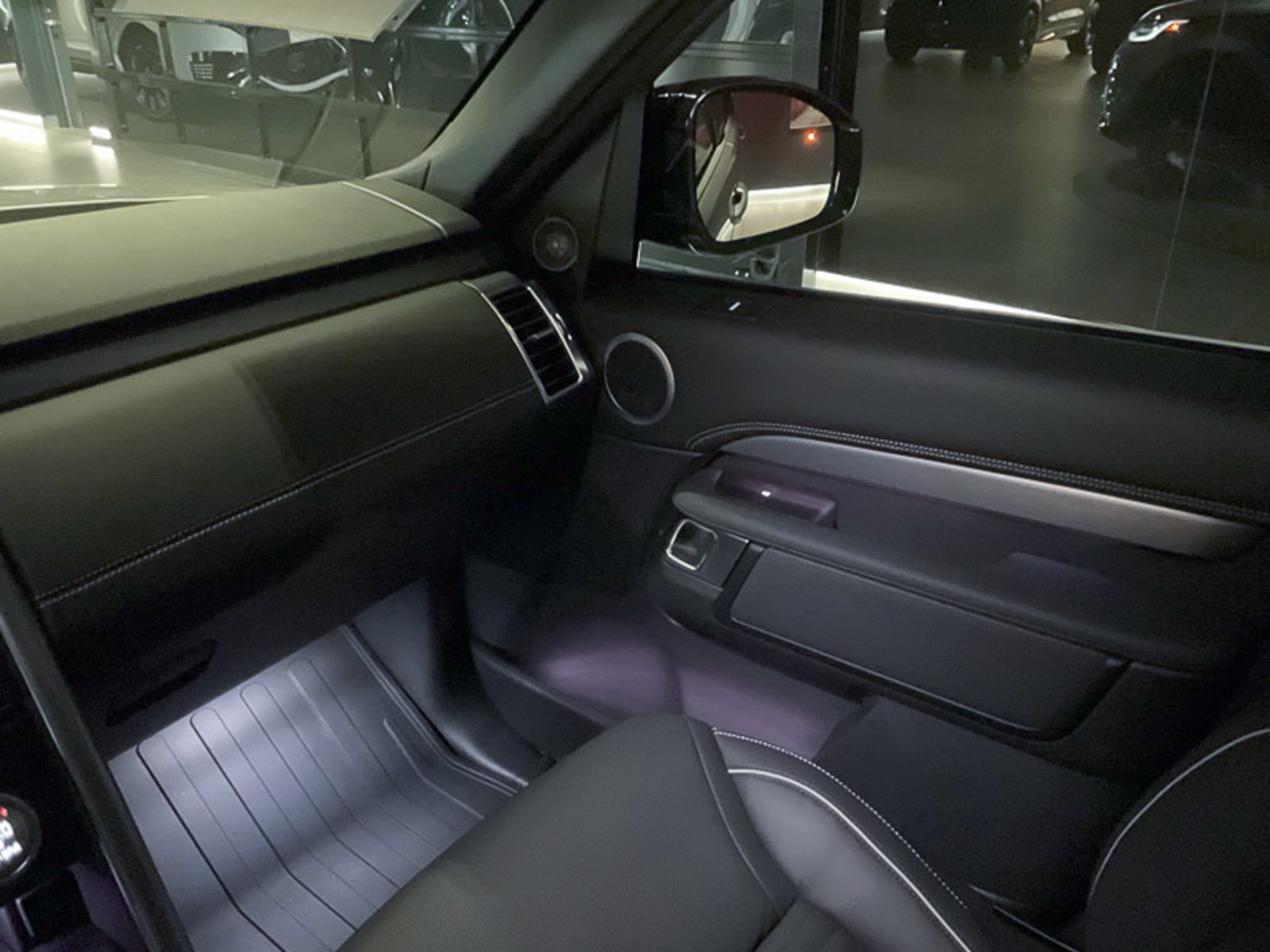 2024 Land Rover Discovery Dynamic SE, Vancouver, Cash