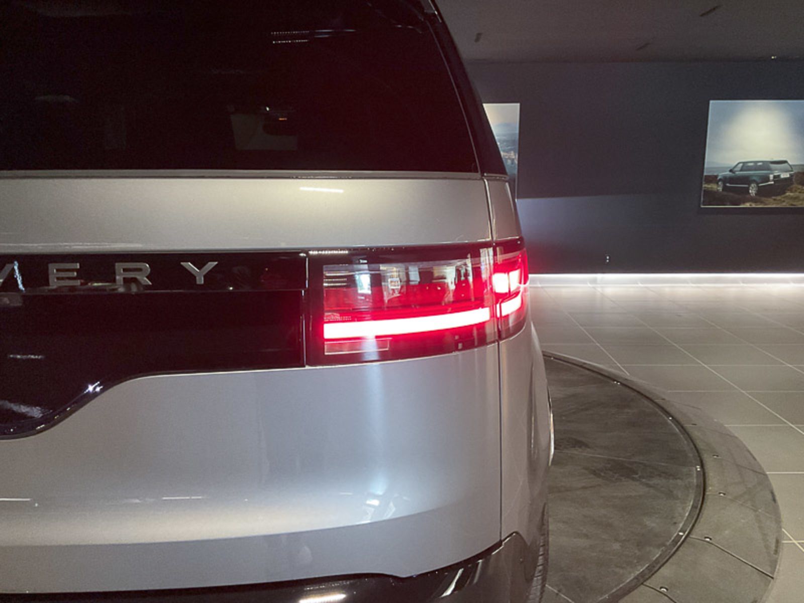 2024 Land Rover Discovery Dynamic SE, Vancouver, Cash