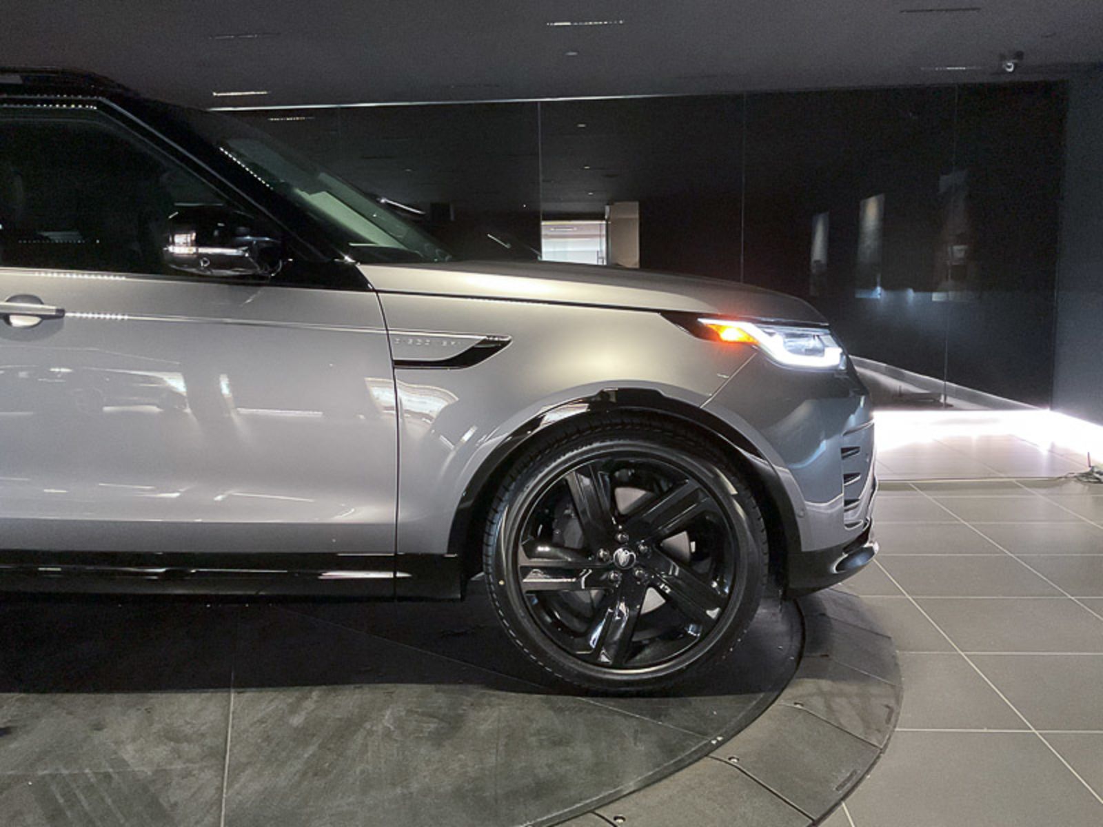 2024 Land Rover Discovery Dynamic SE, Vancouver, Cash