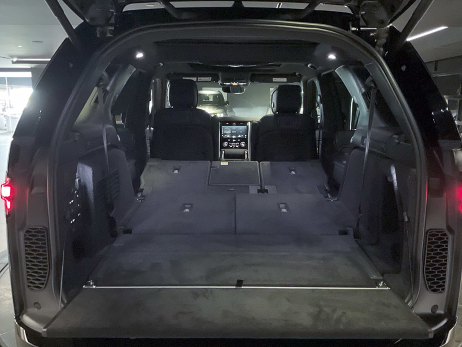 2024 Land Rover Discovery Dynamic SE, Vancouver, Cash