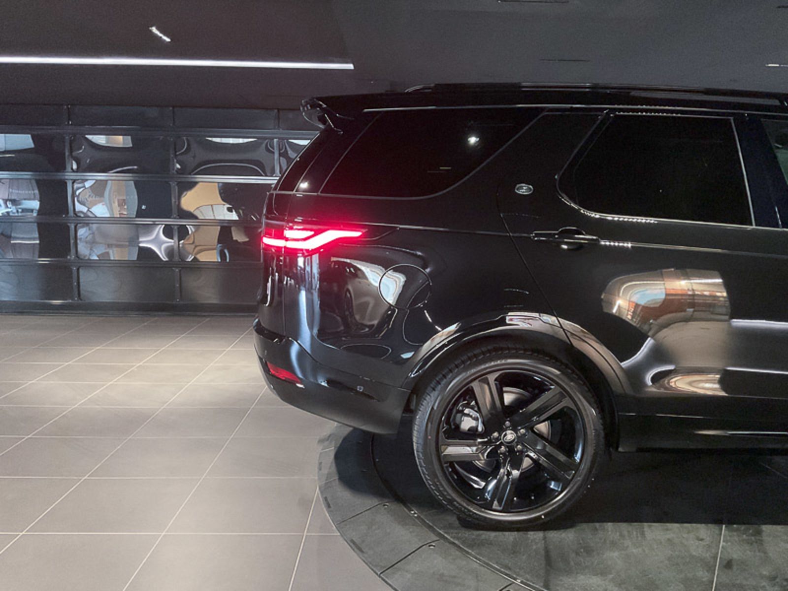 2024 Land Rover Discovery Dynamic SE, Vancouver, Cash