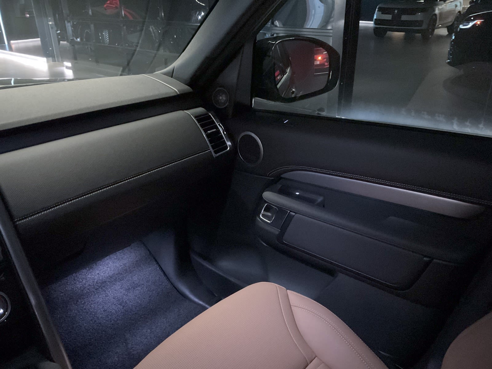2024 Land Rover Discovery Dynamic SE, Vancouver, Cash